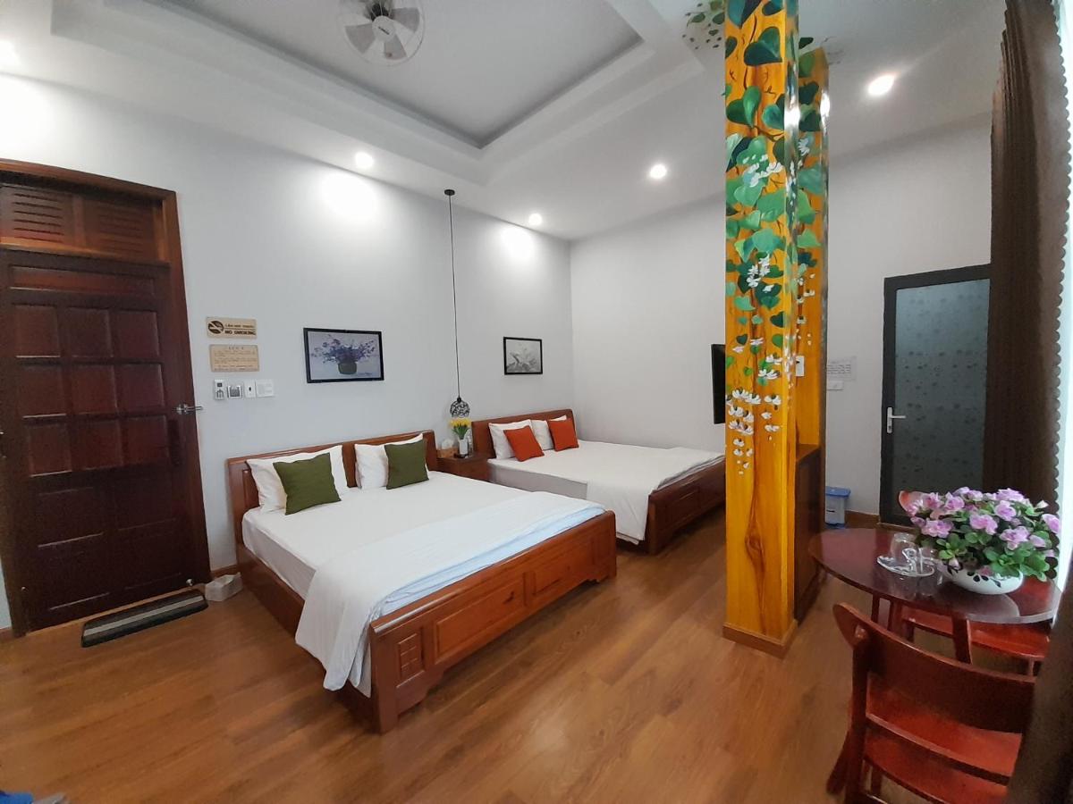 King Room with Two King Beds photo 2