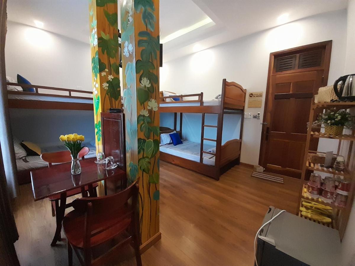 6-Bed Mixed Dormitory Room photo 2
