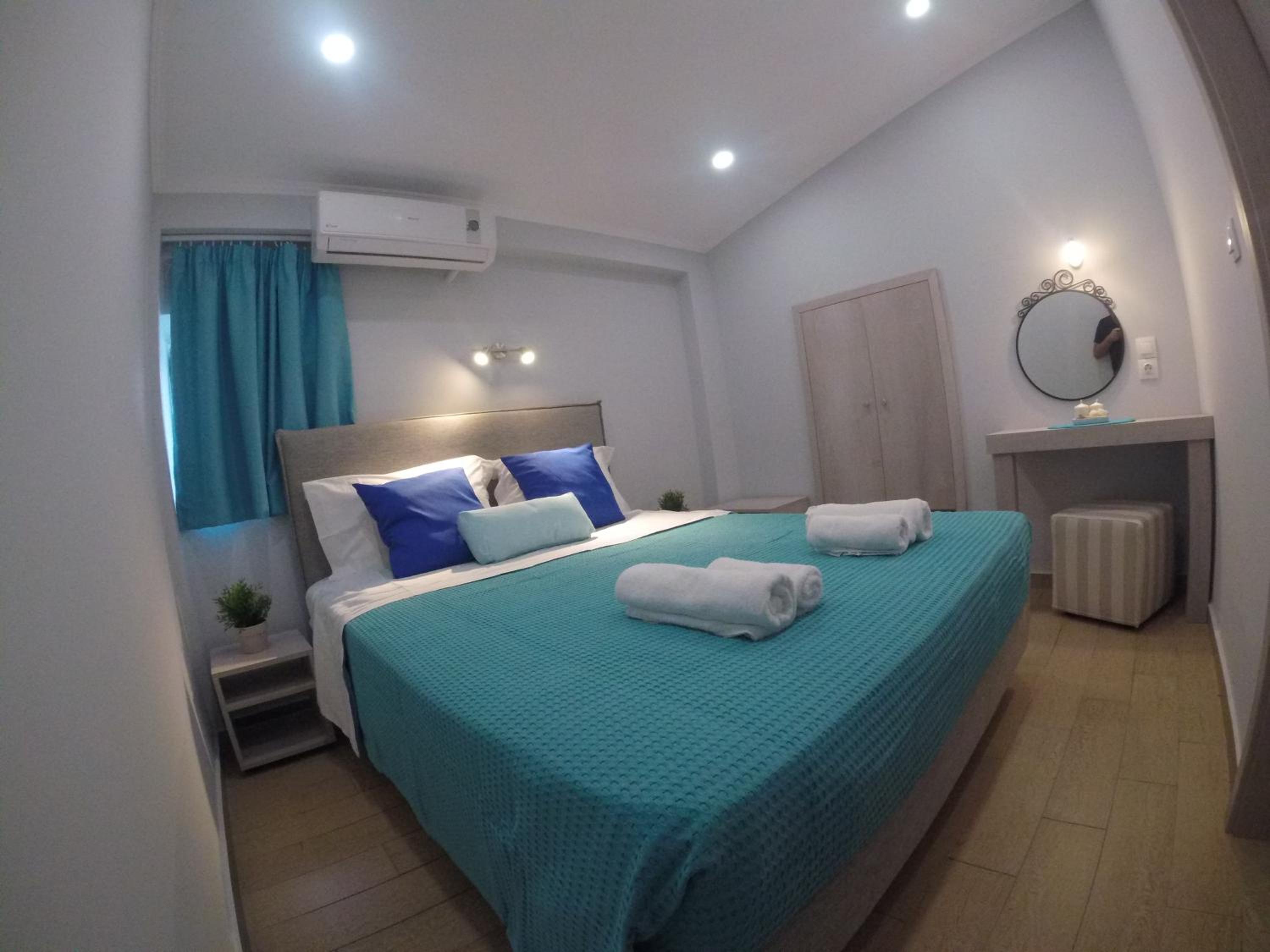 Triple Room with Sea View