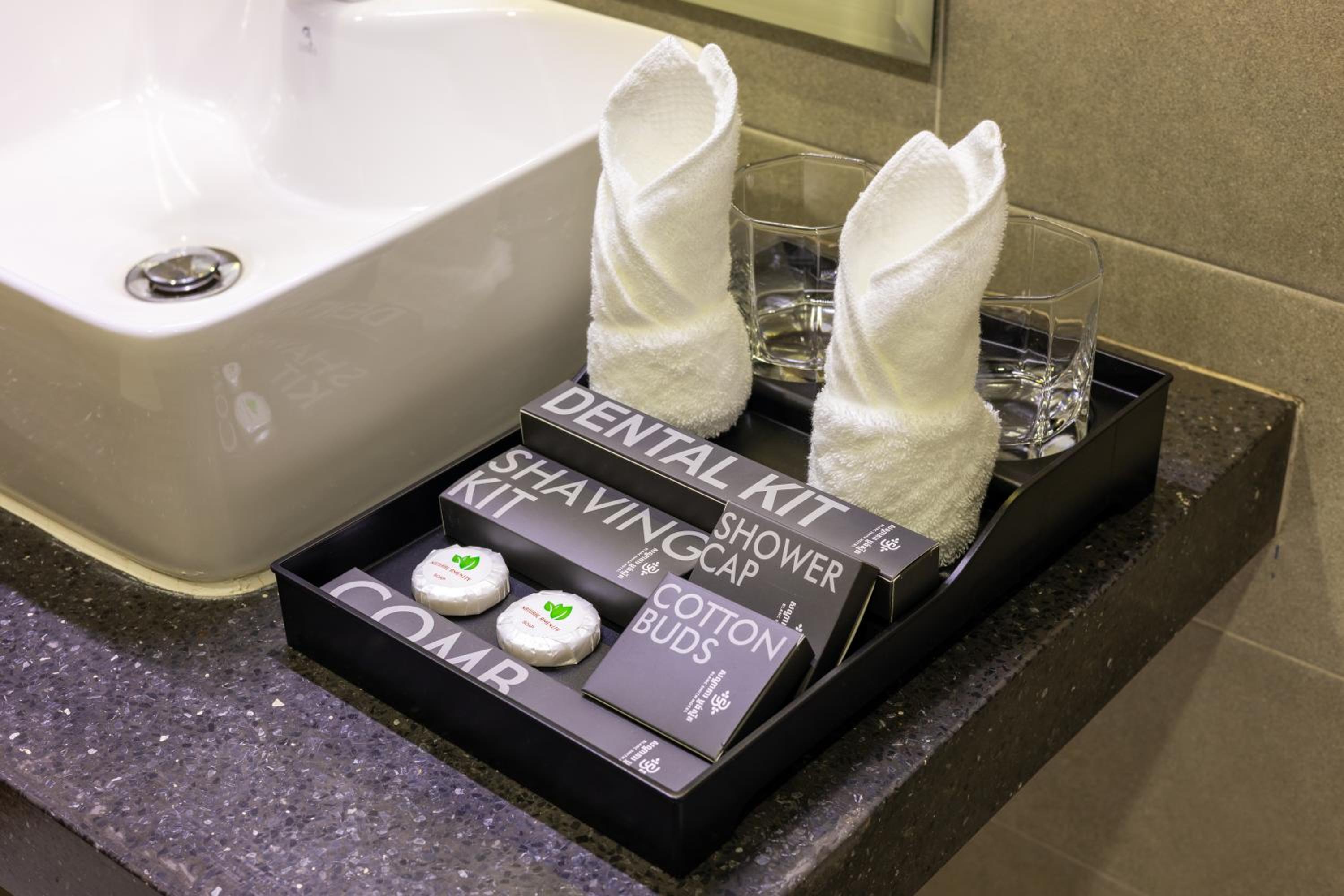 Superior Double Room - Free Shuttle to City - Photo 10