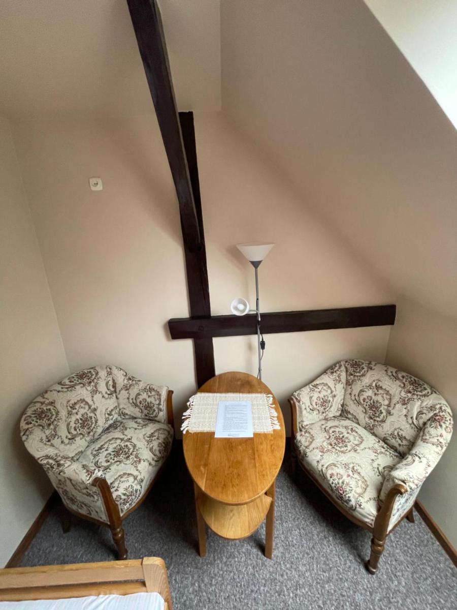 Small Twin Room photo 2