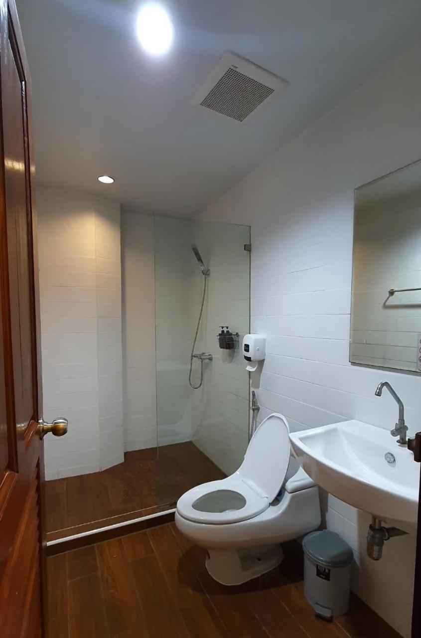 Large Double or Twin Room photo 3