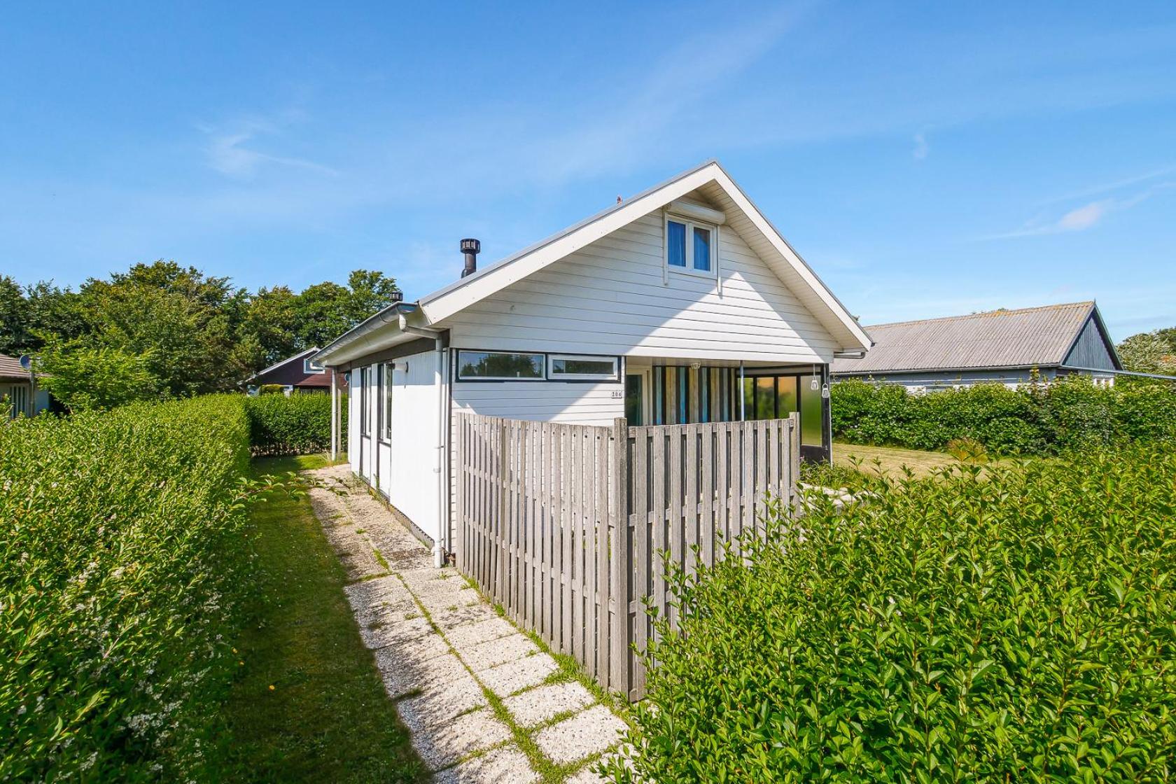 Three-Bedroom House photo 2