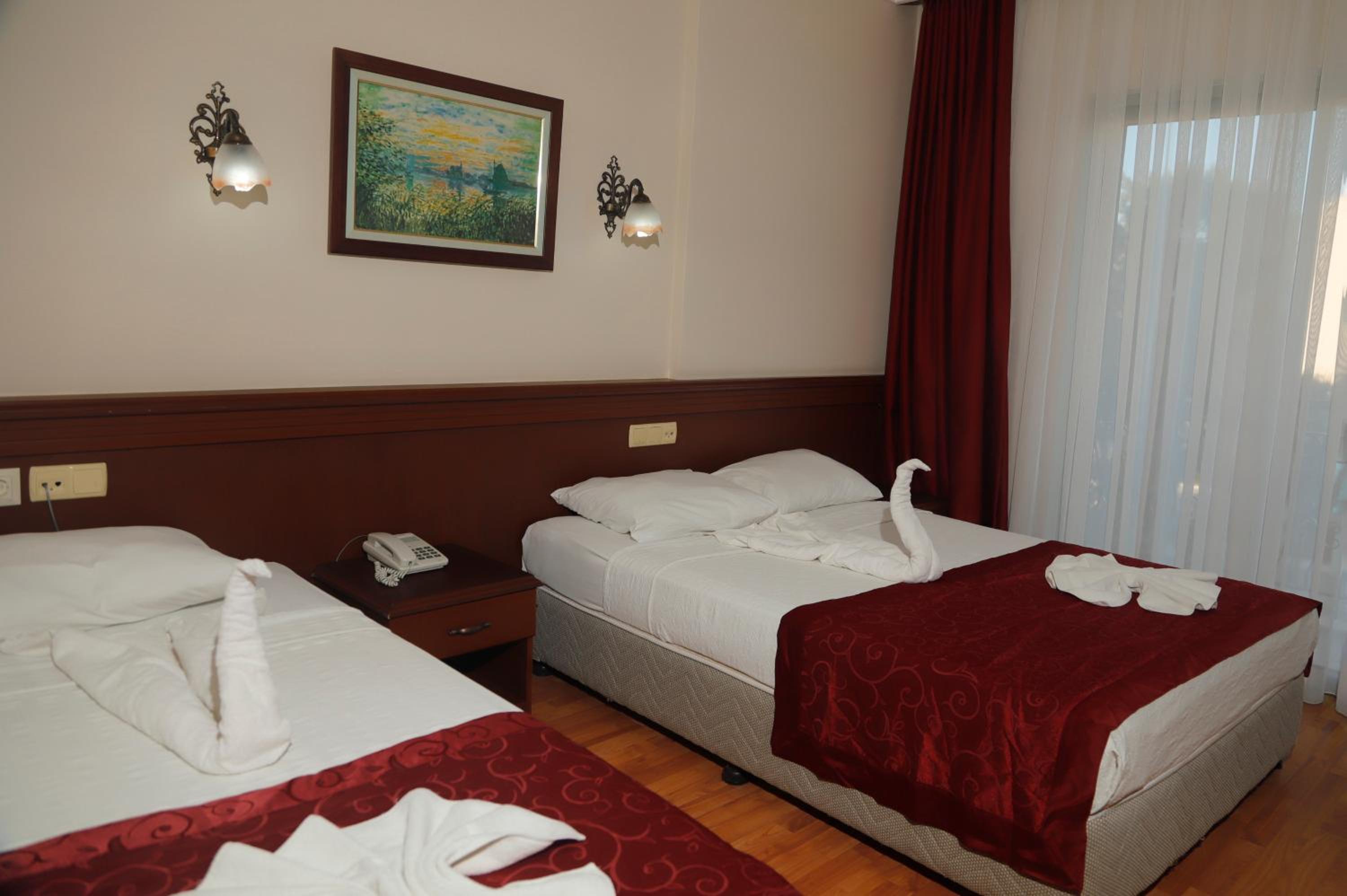 Triple Room with Balcony