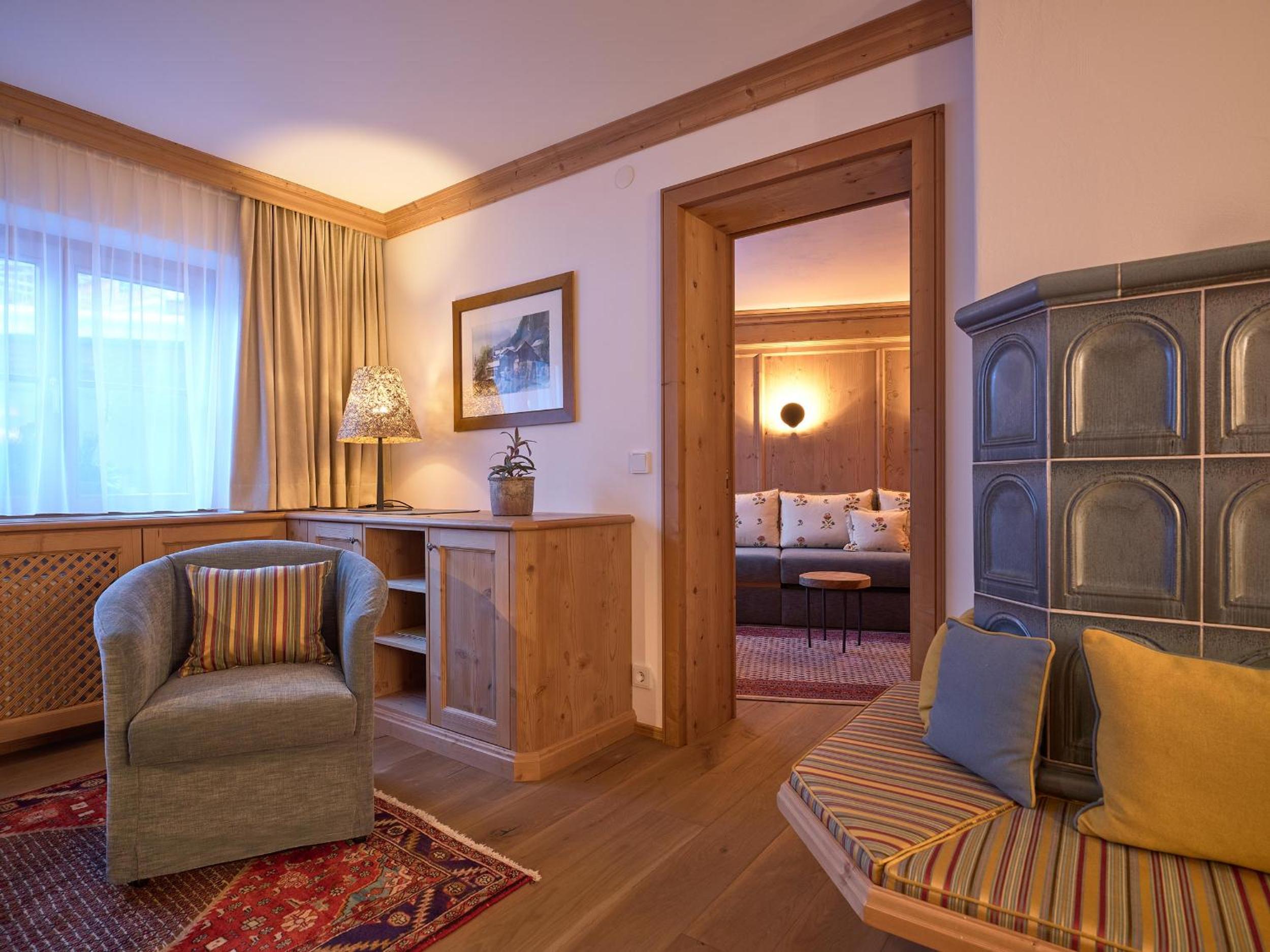 Superior Two-Bedroom Apartment (4-5 Adults)