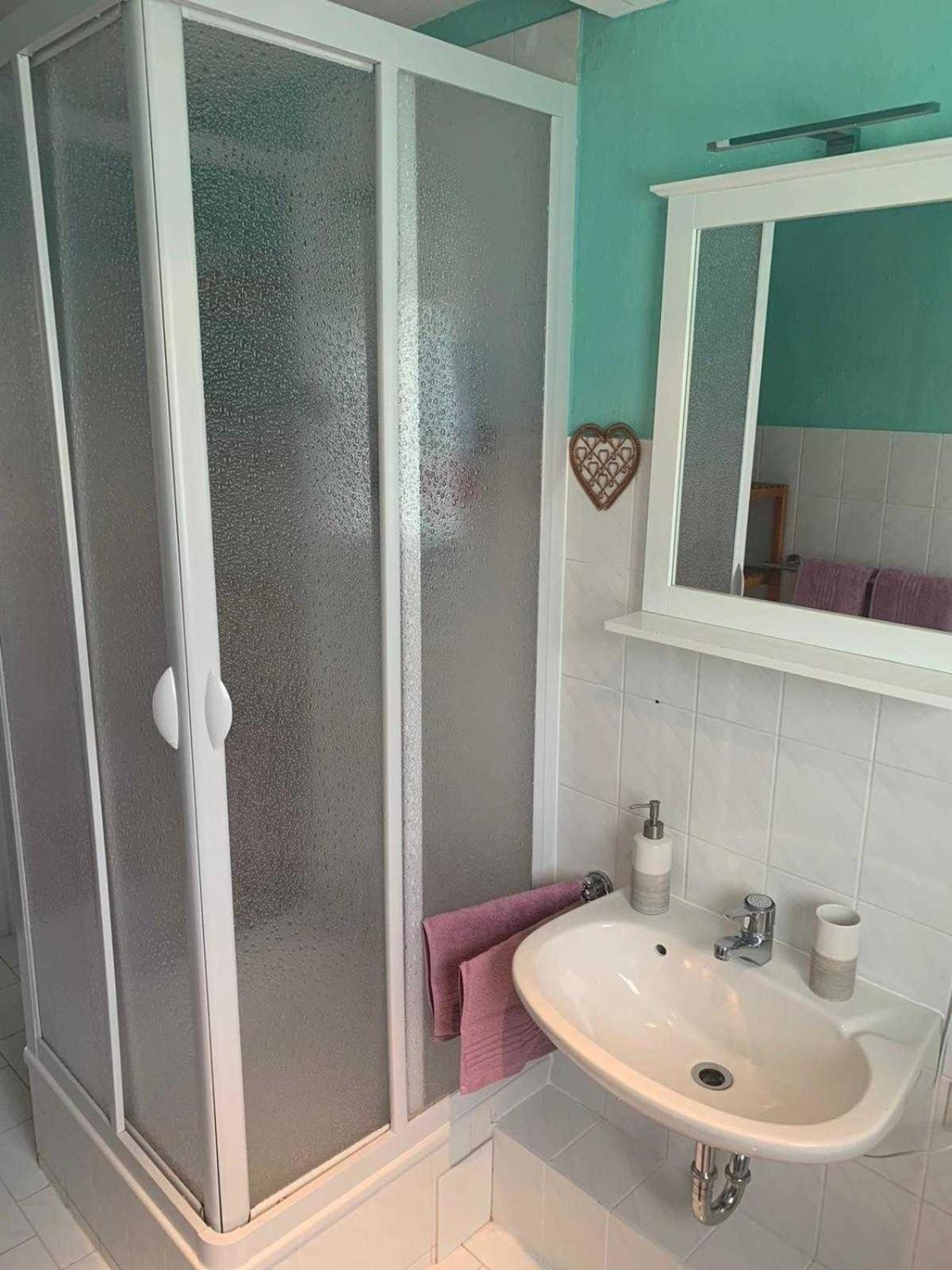 One-Bedroom Apartment with Terrace photo 2