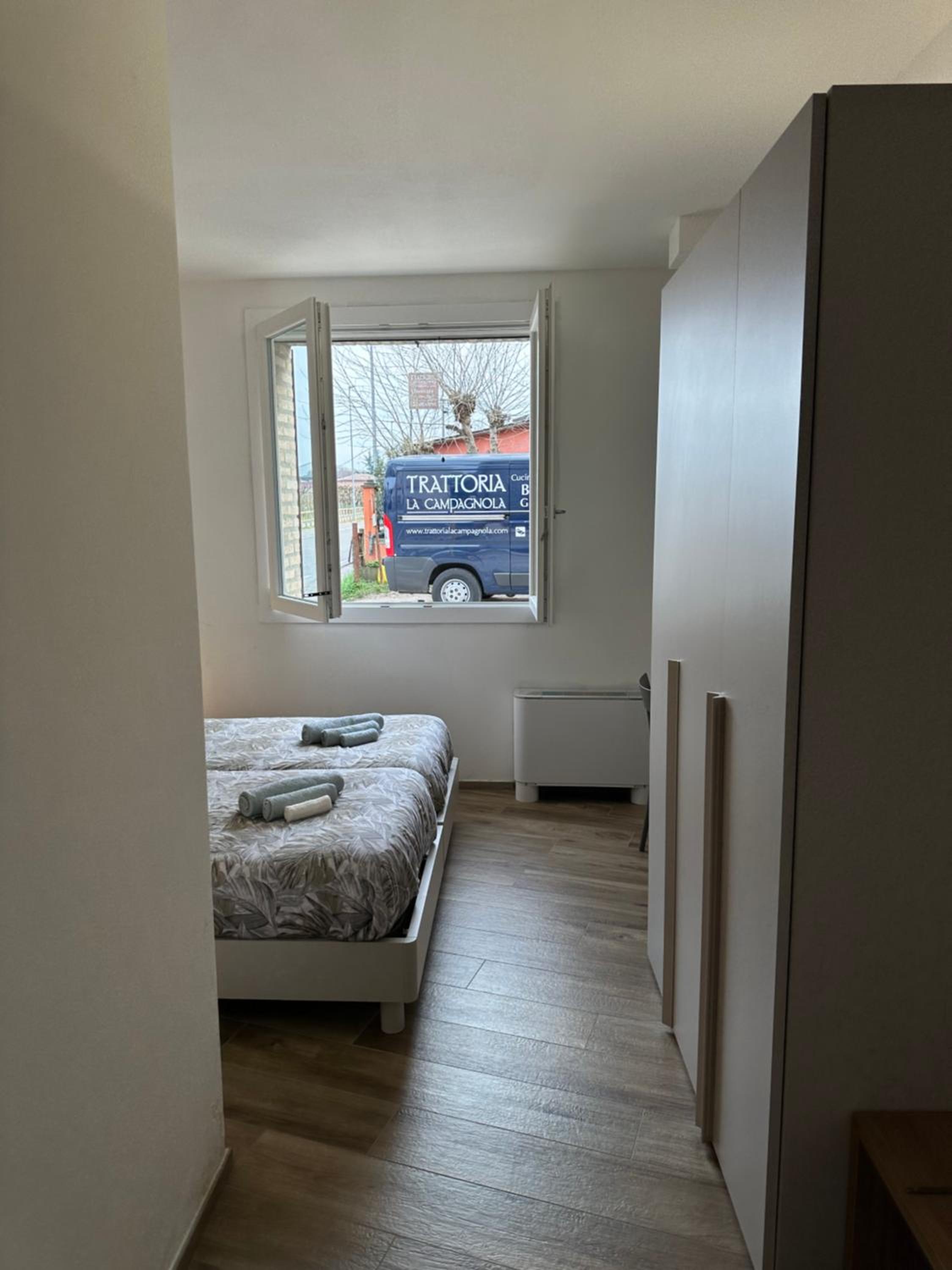 Twin Room - Disability Access photo 1