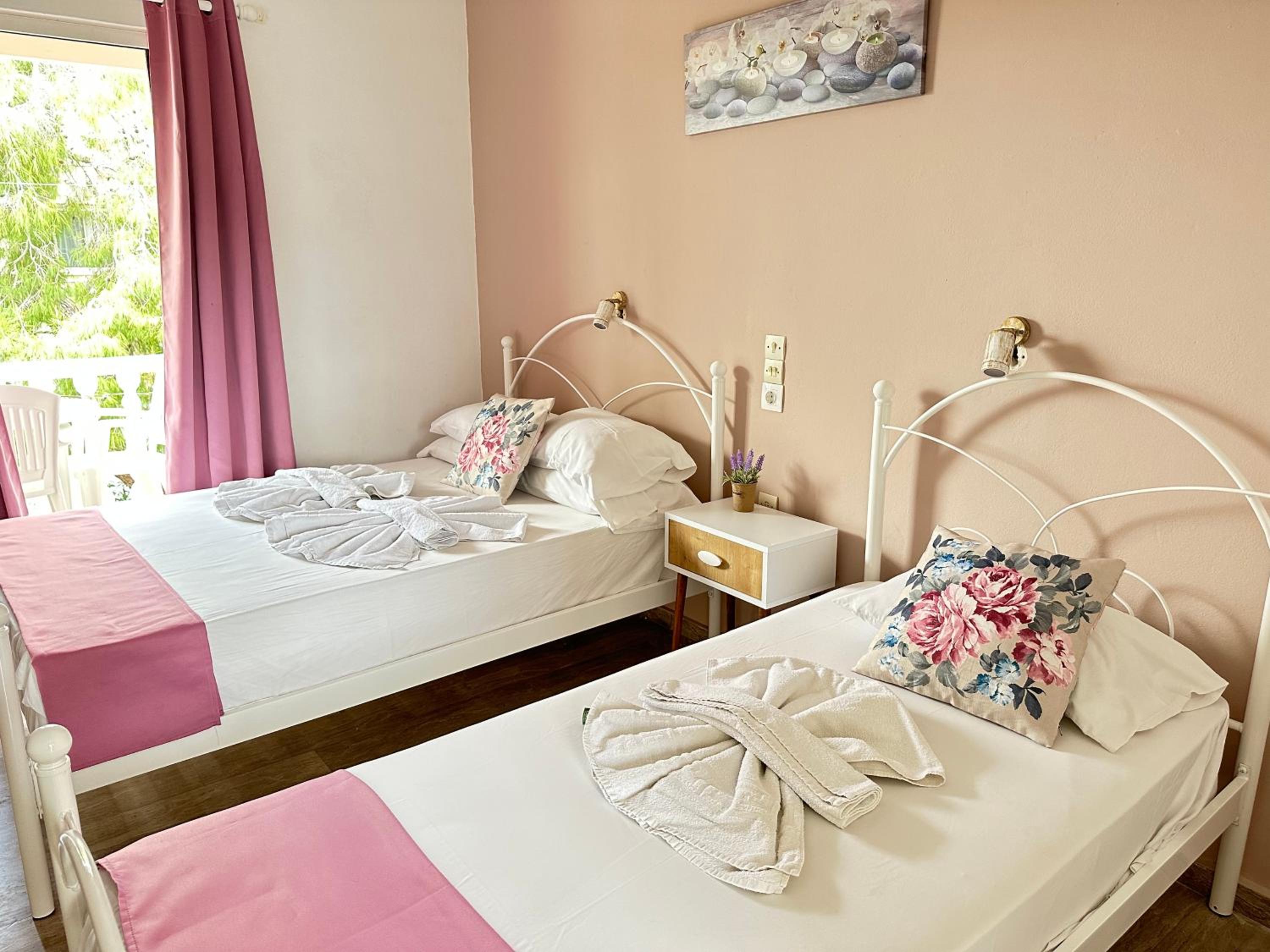 Basic Triple Room