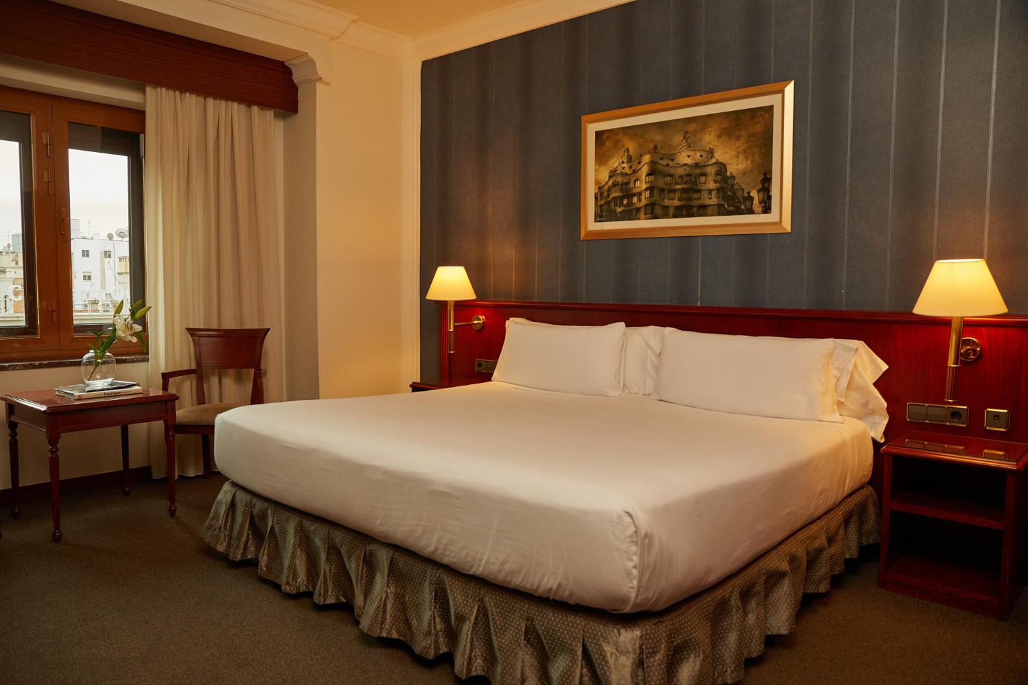 Double Room (1-2 Adults)