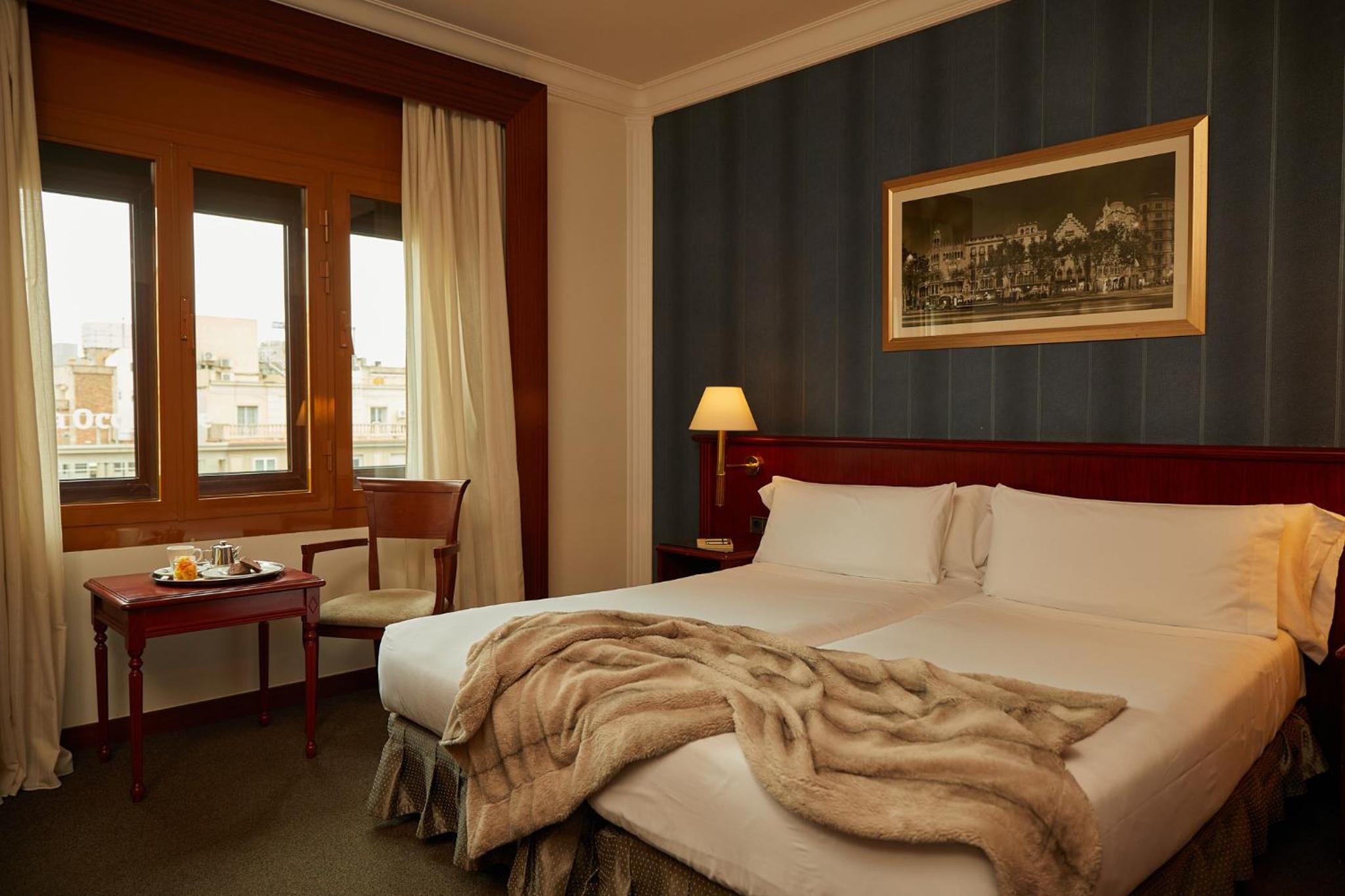 Double Room with City View (1-2 Adults) thumbnail 6