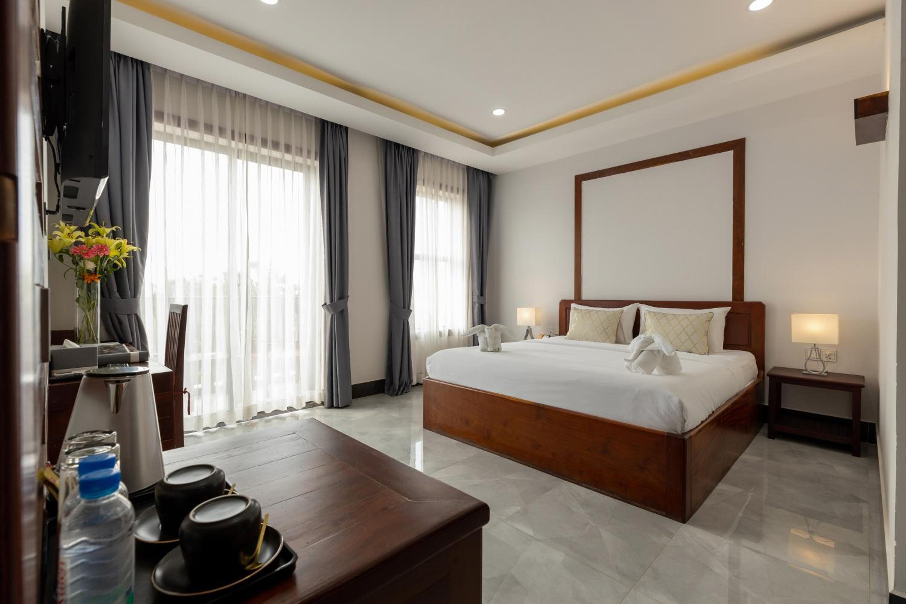 Family Suite with 2 Bedrooms - Free Shuttle to City - Photo 4