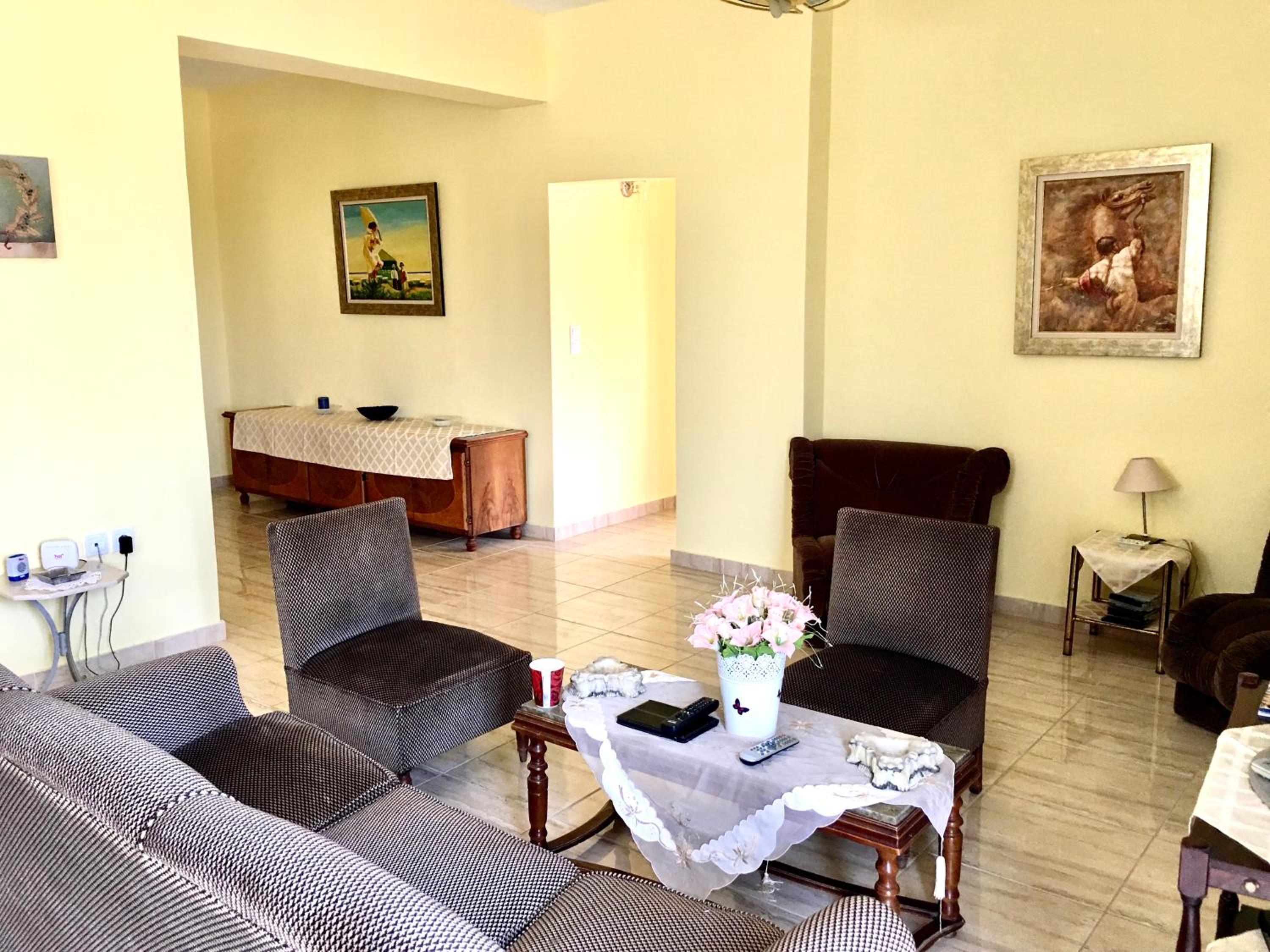 Villa photo 1