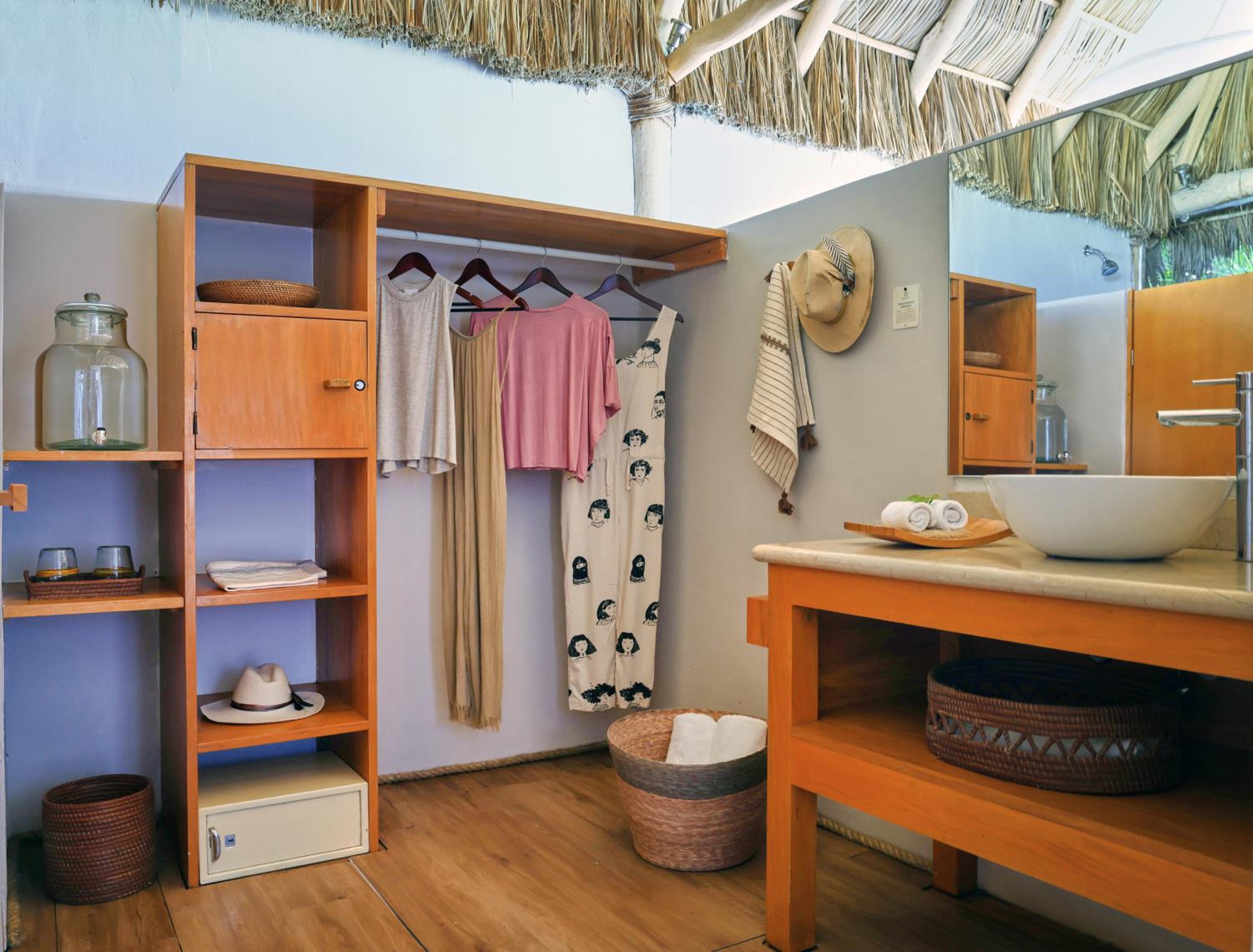 Deluxe Twin Room - Photo 6