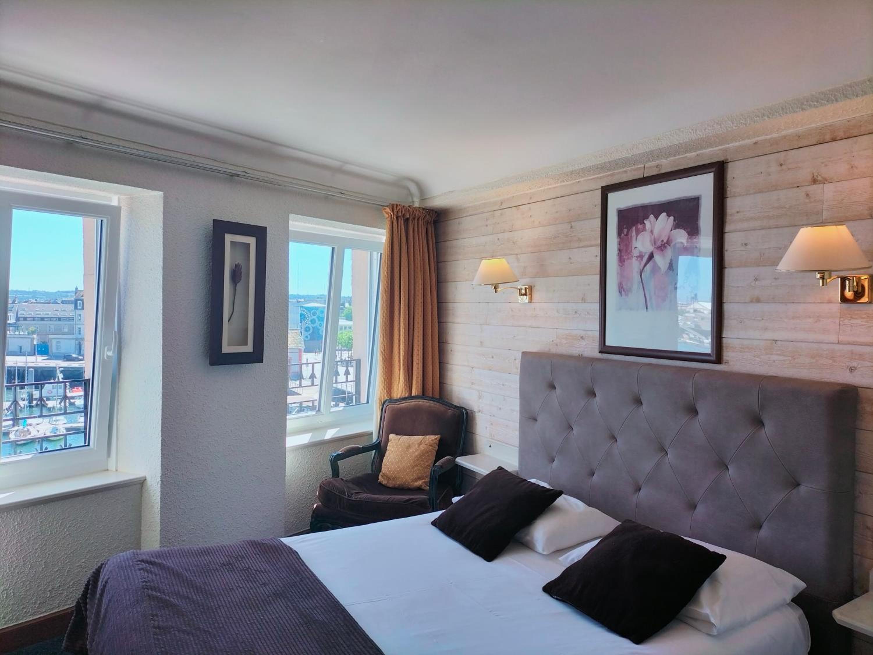 Comfort Double or Twin Room with Harbor View - Photo 4