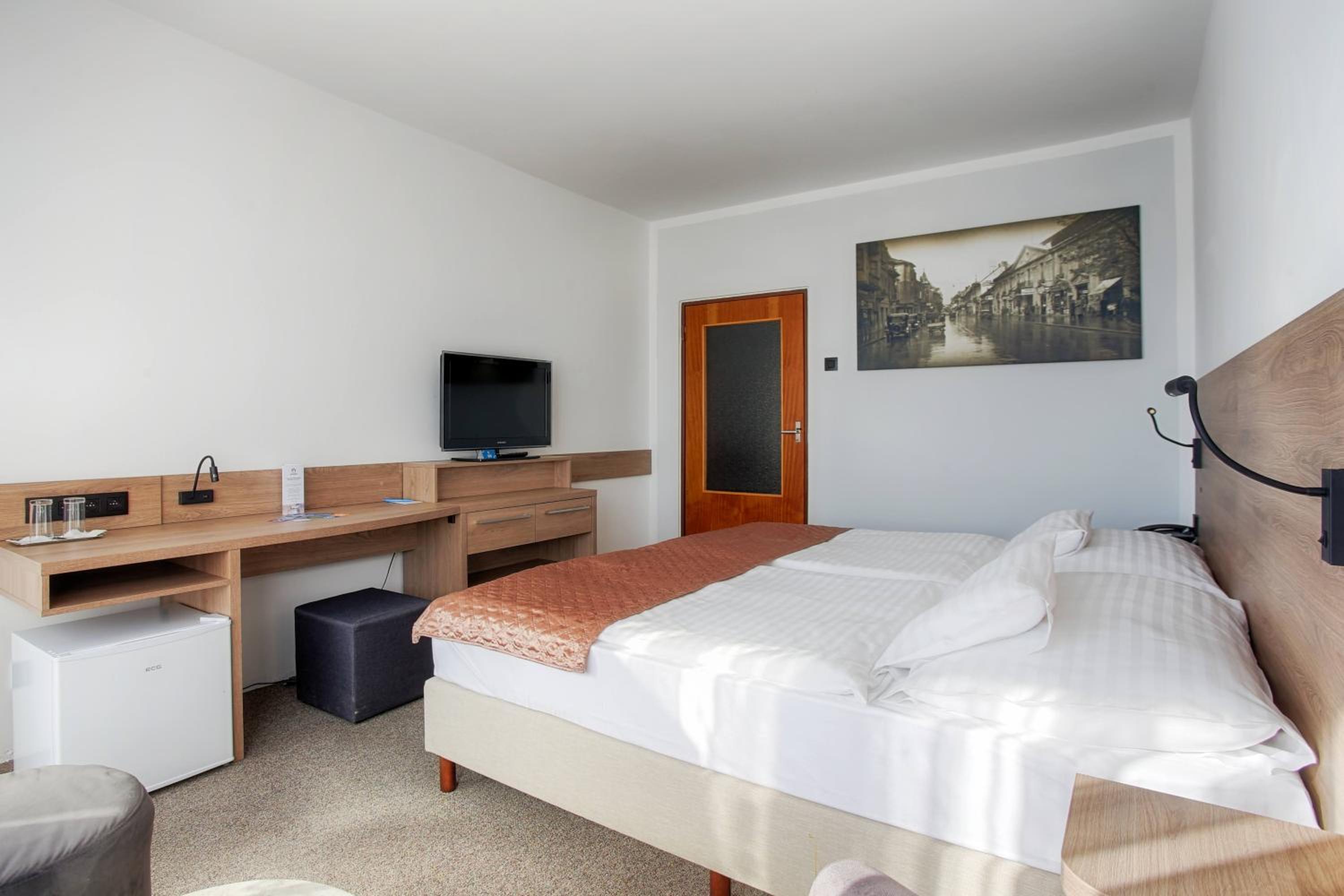 Standard Room with access to the hotel pools - Grand wing
