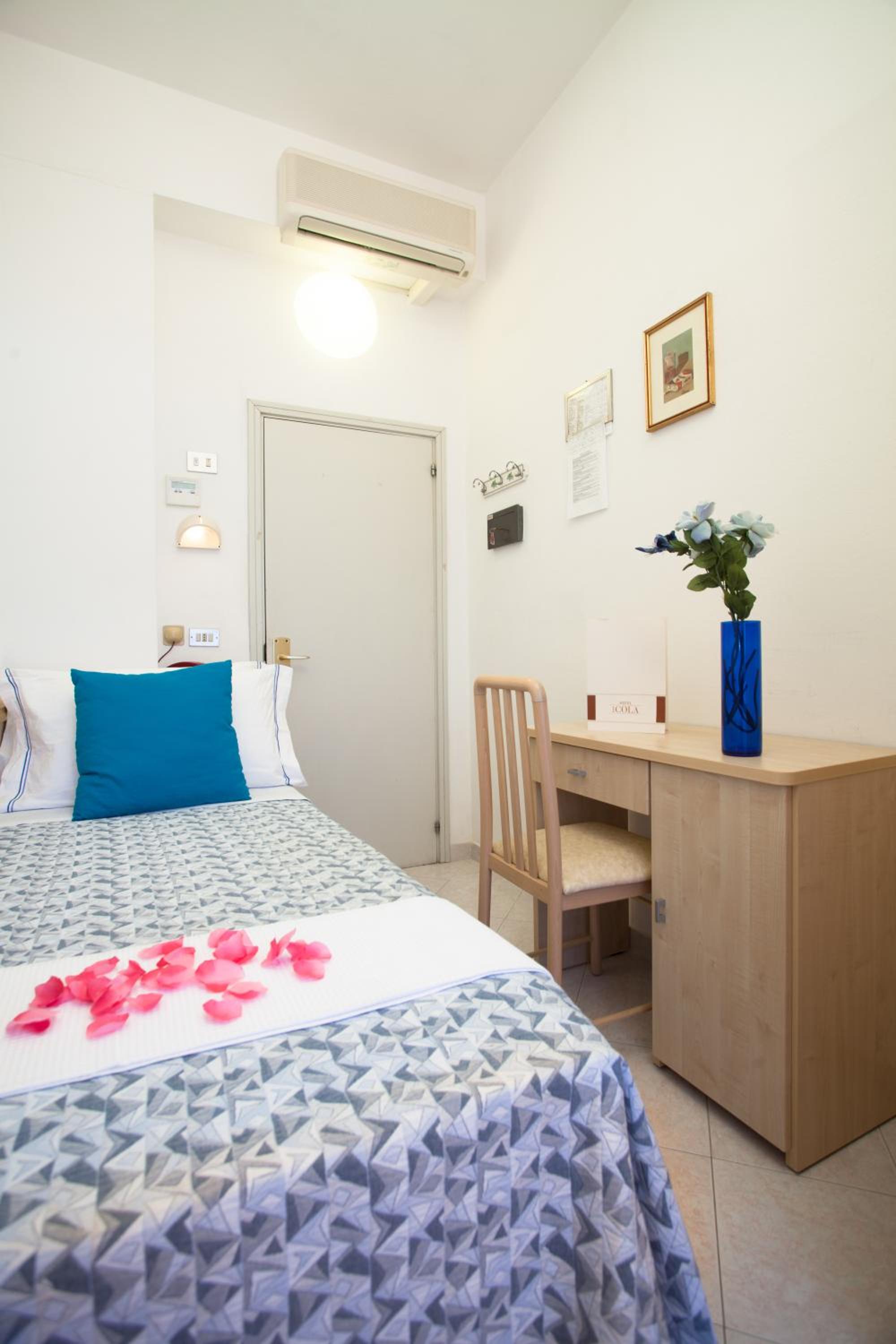 Classic Single Room photo 2