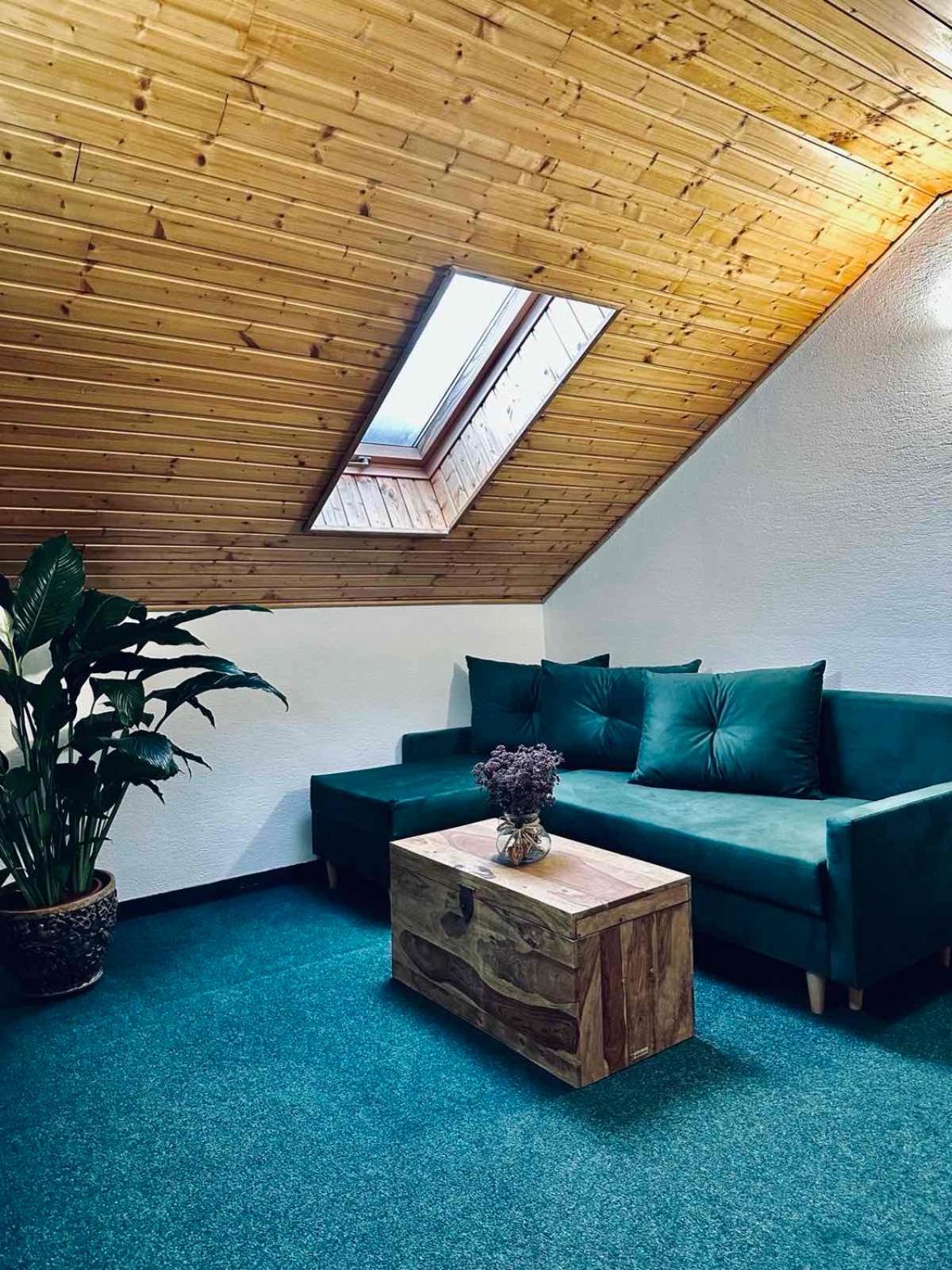 Family Room - Photo 3