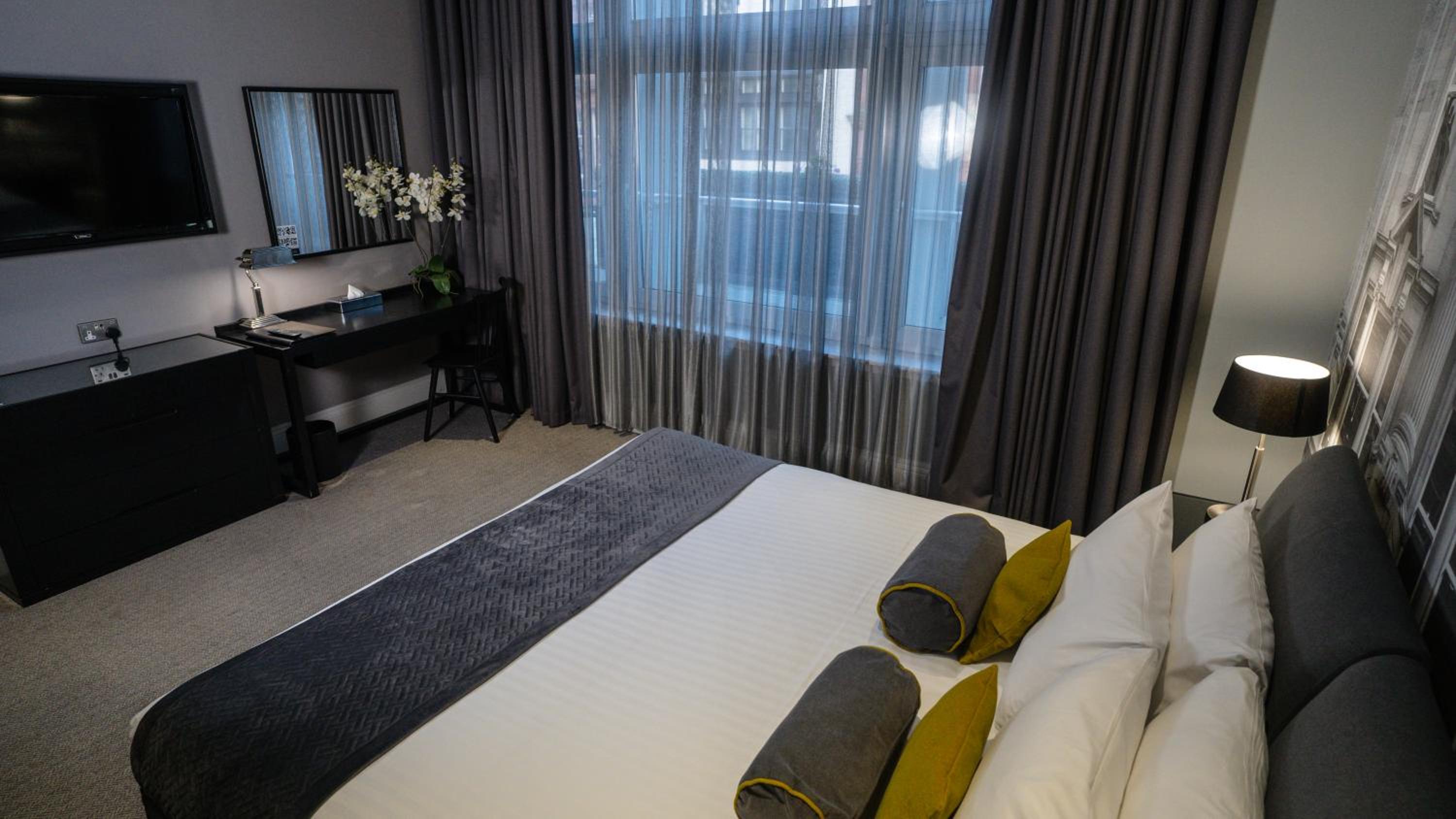 Deluxe Double Room - Photo 7
