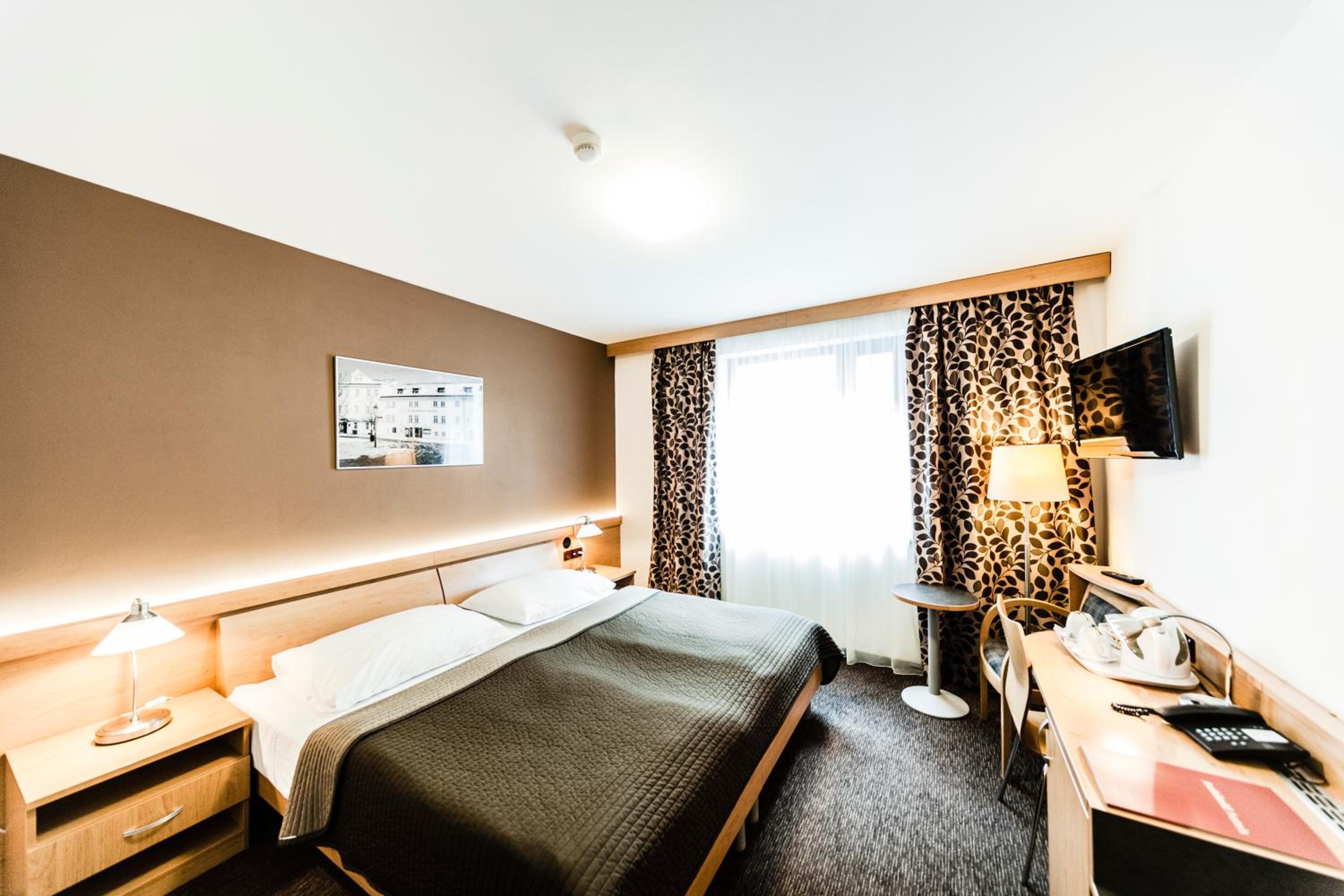 Available room