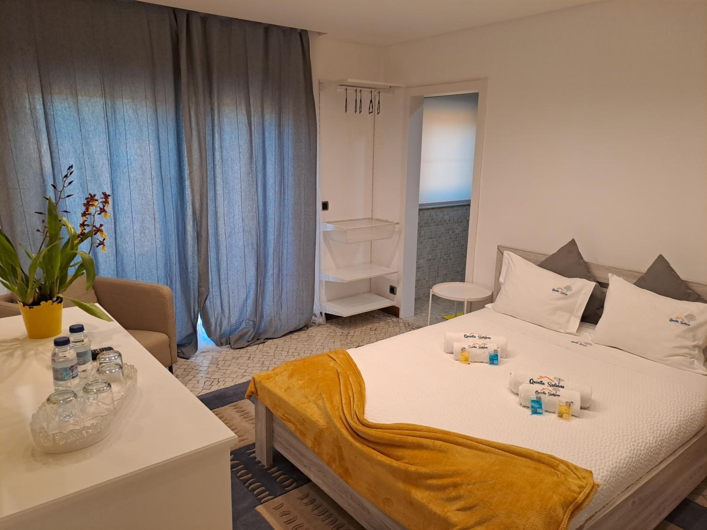 Family Two-Bedroom Suite - Photo 2