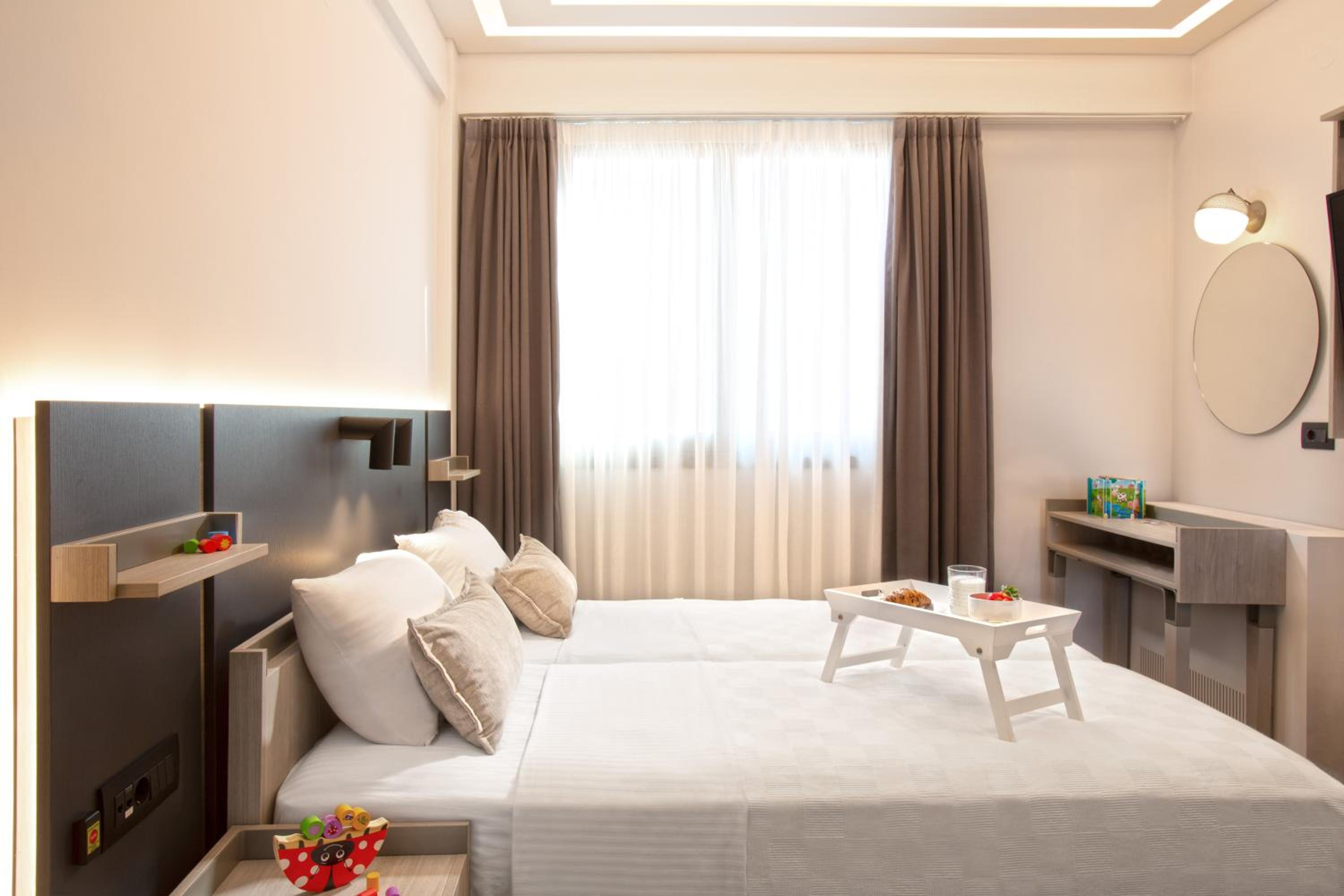 Family Suite with Sea View - Photo 6