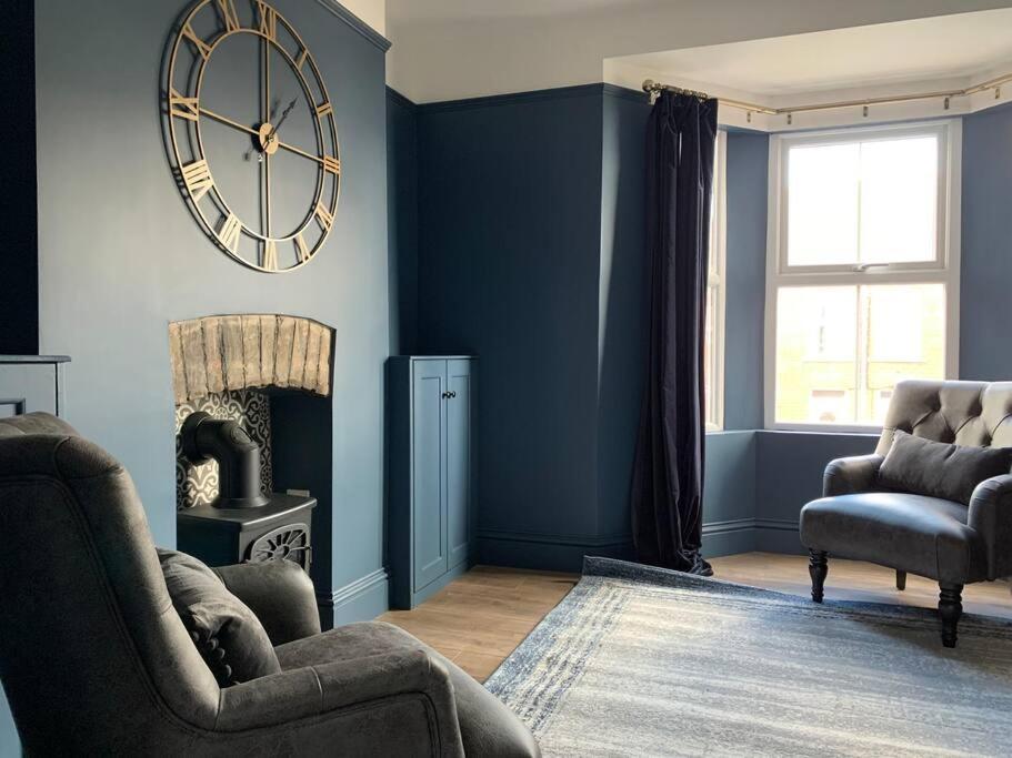 Three-Bedroom House photo 1