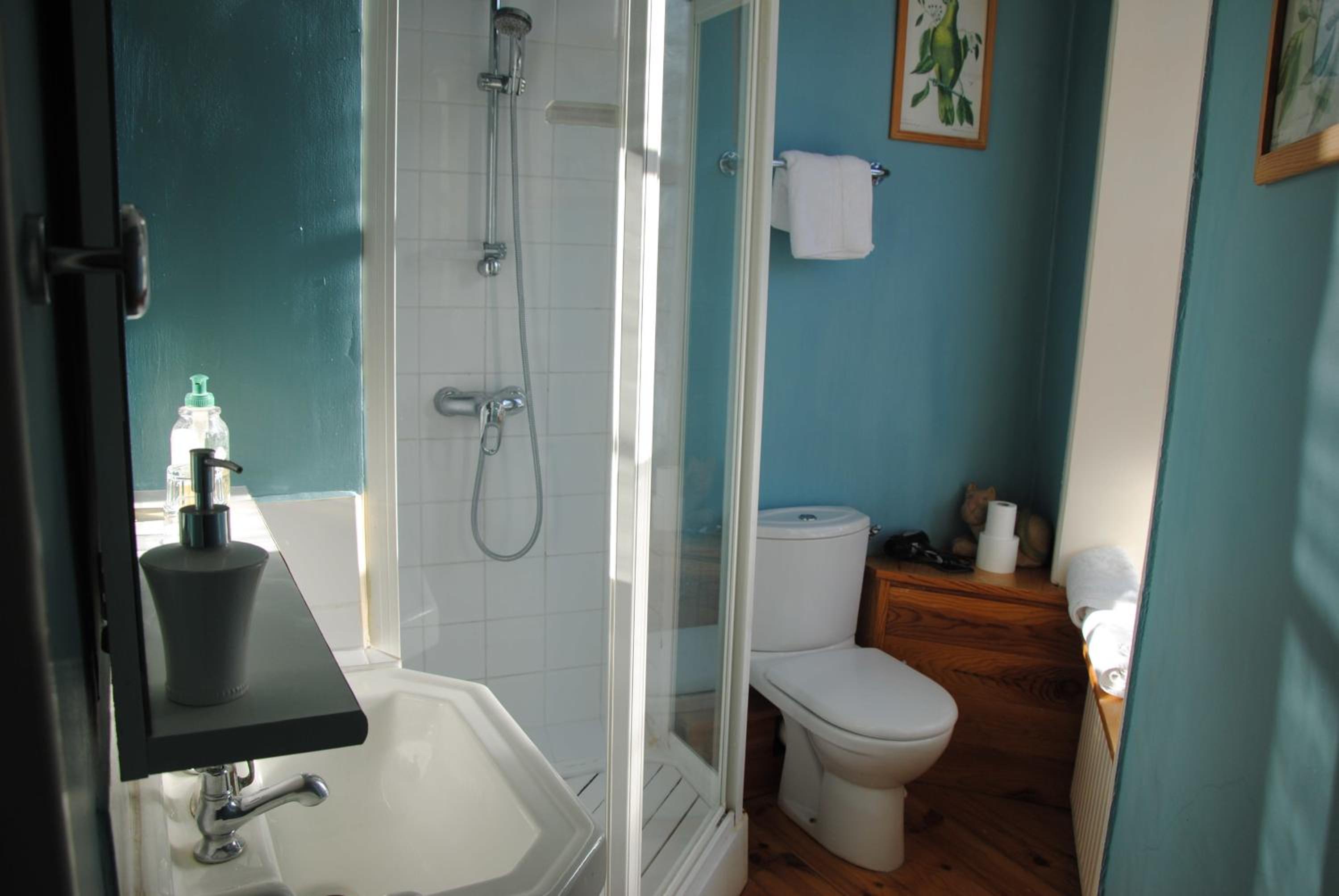Double Room with Shower photo 1