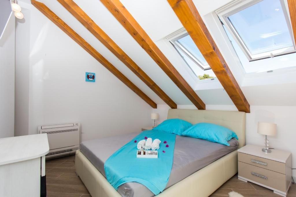 Two-Bedroom Apartment with Sea View photo 1