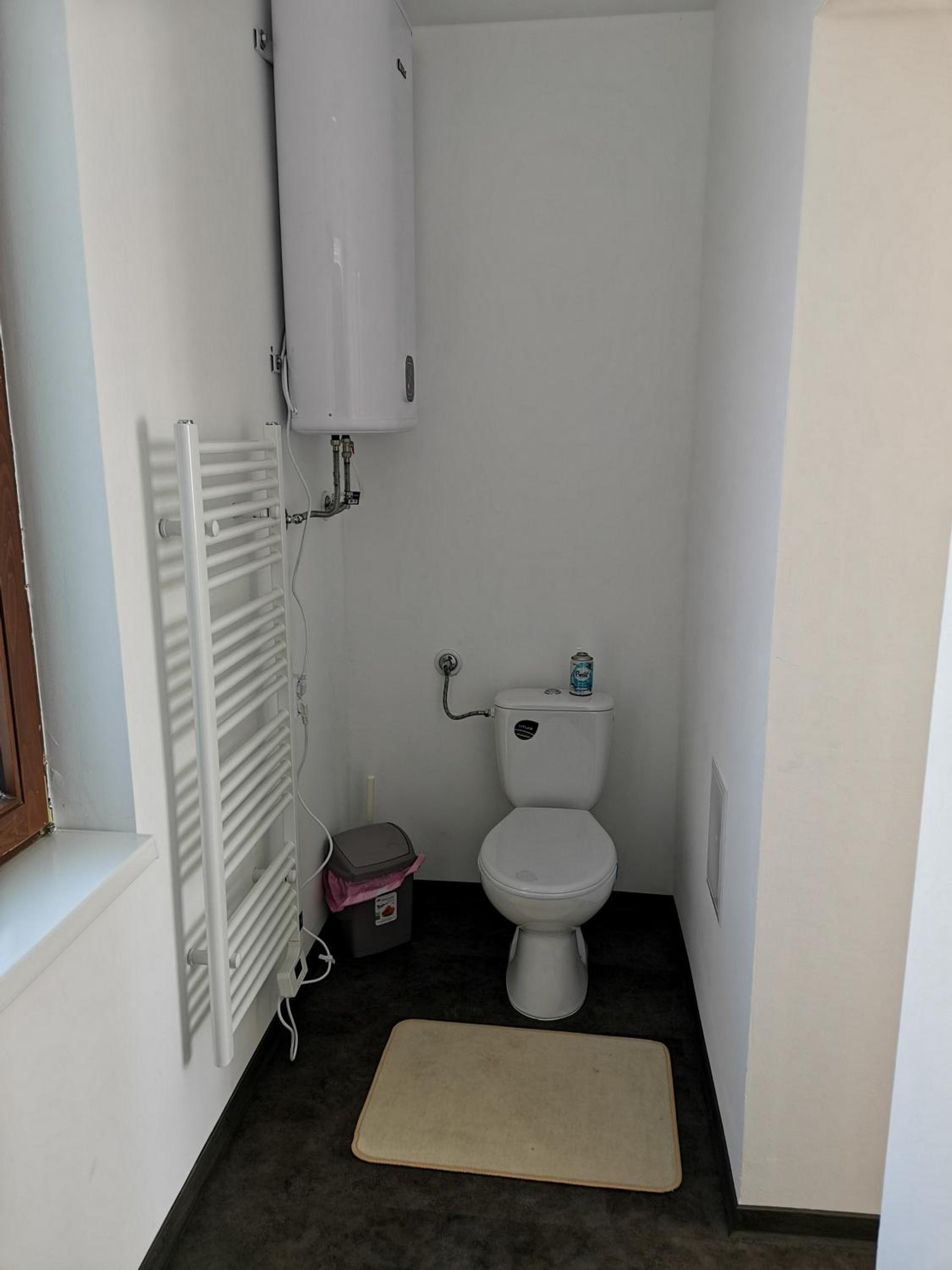 One-Bedroom Apartment photo 3