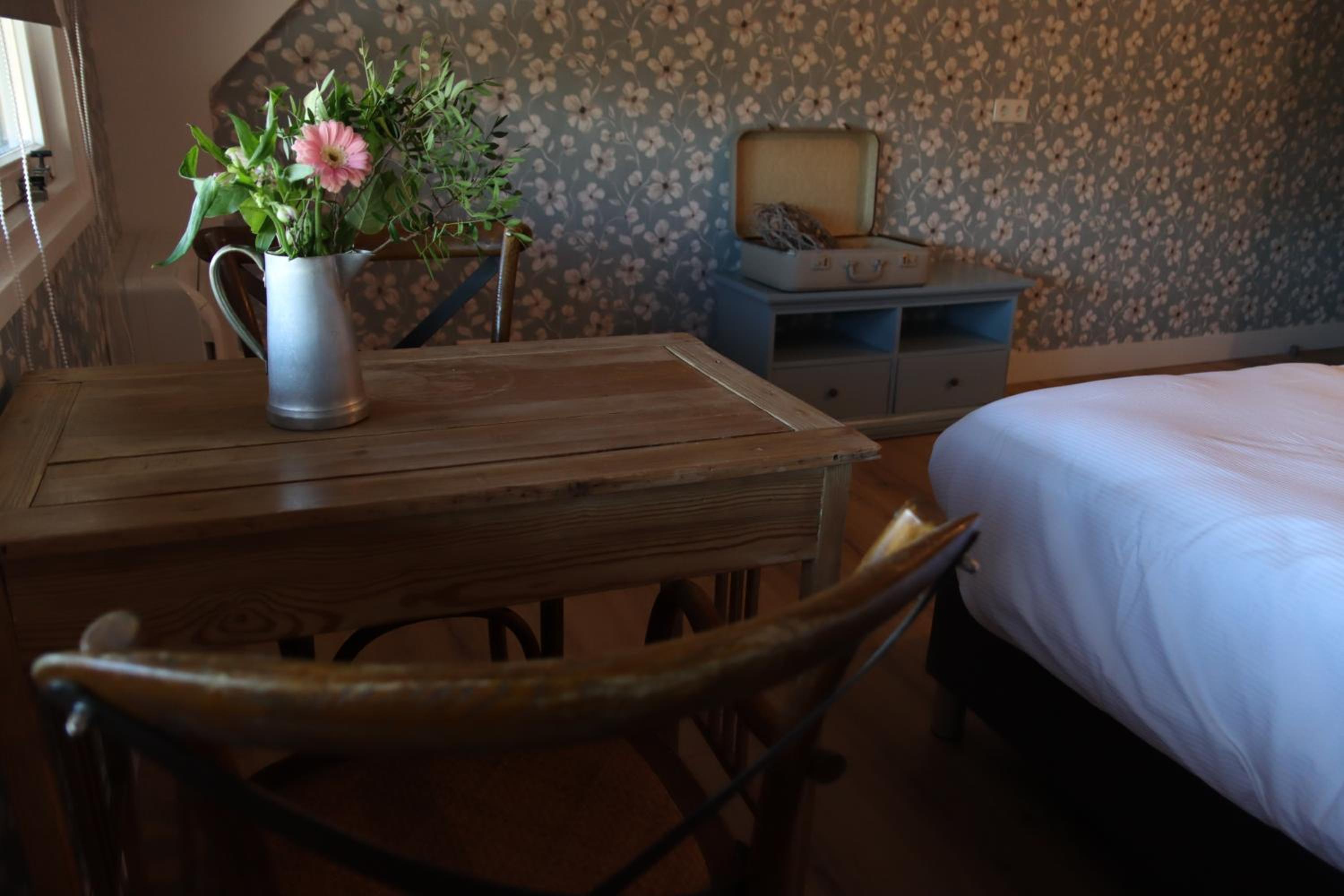 Deluxe Double or Twin Room photo 3