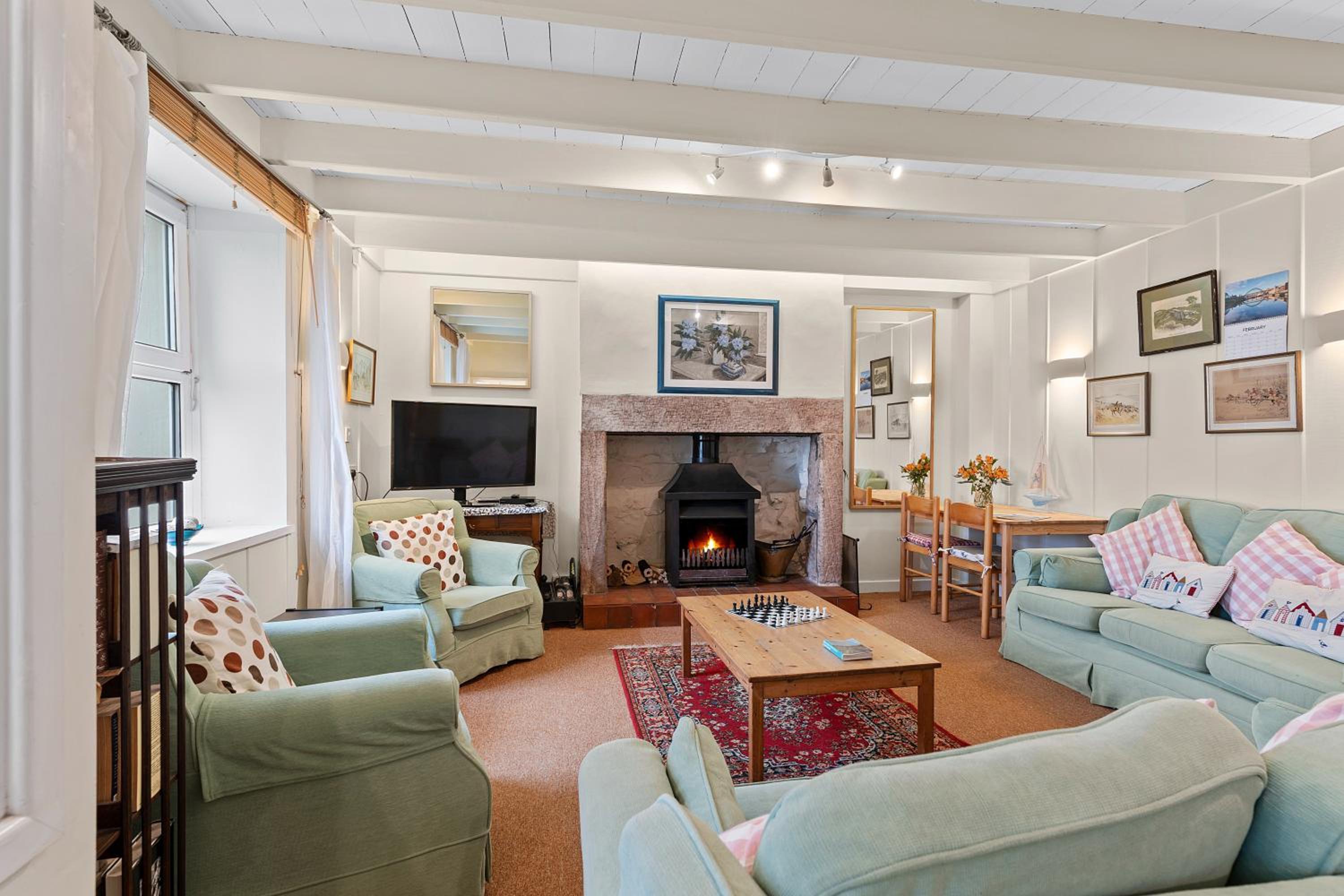 Four-Bedroom House photo 1