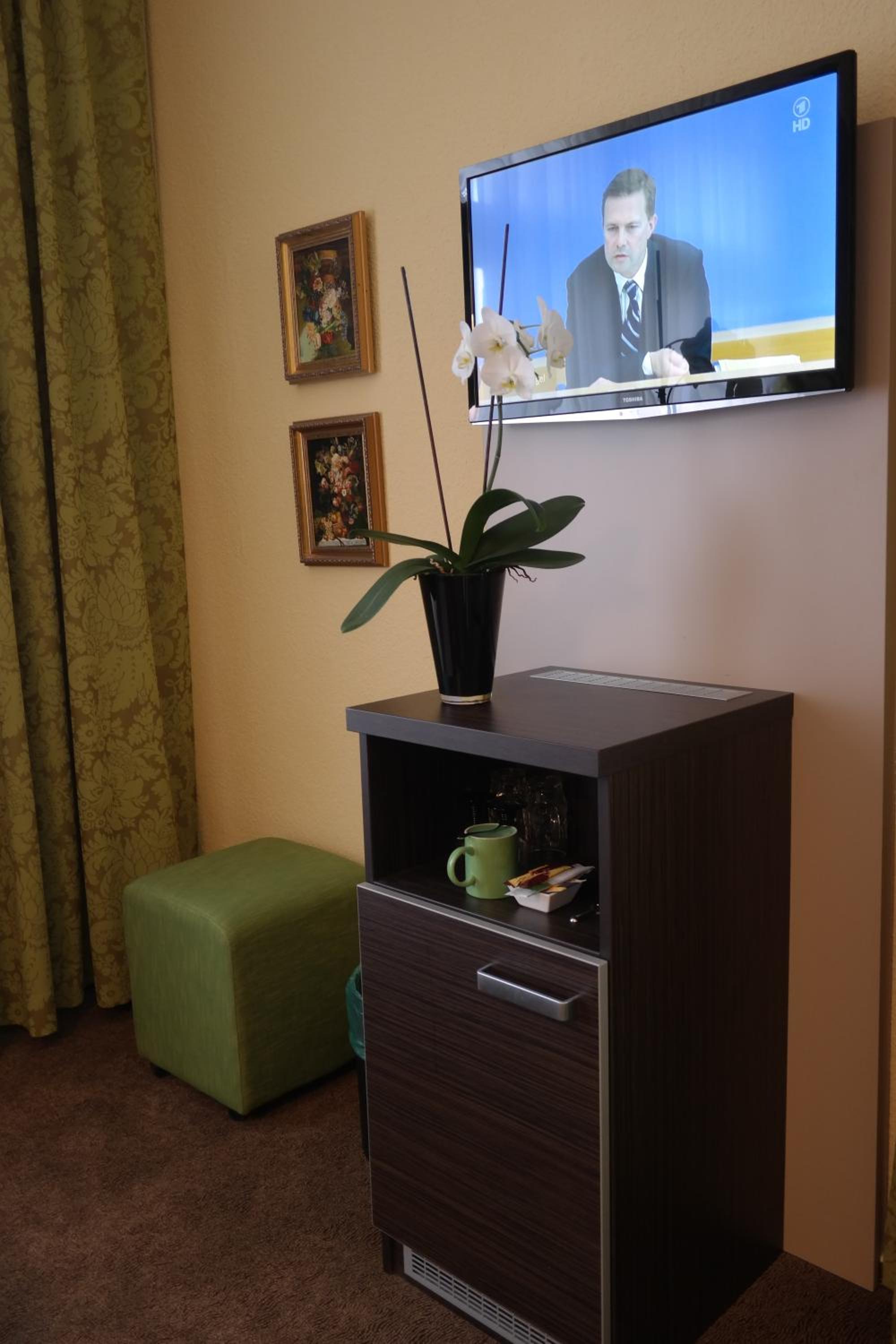 Single Room photo 3
