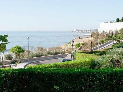 Three-Bedroom Apartment with Sea View - Emerencia Roig, 10 1º 2º photo 2