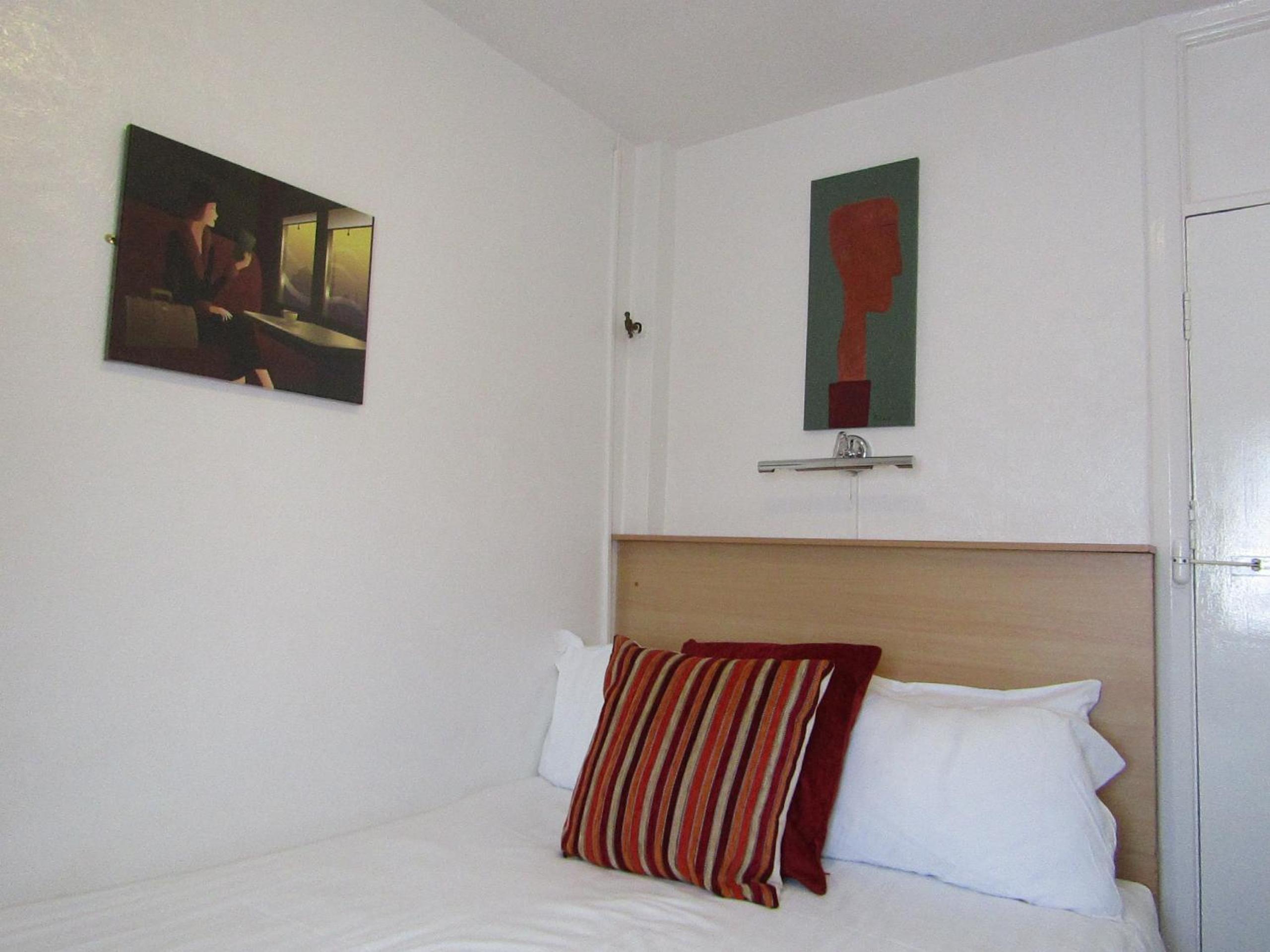 Budget Double Room photo 1