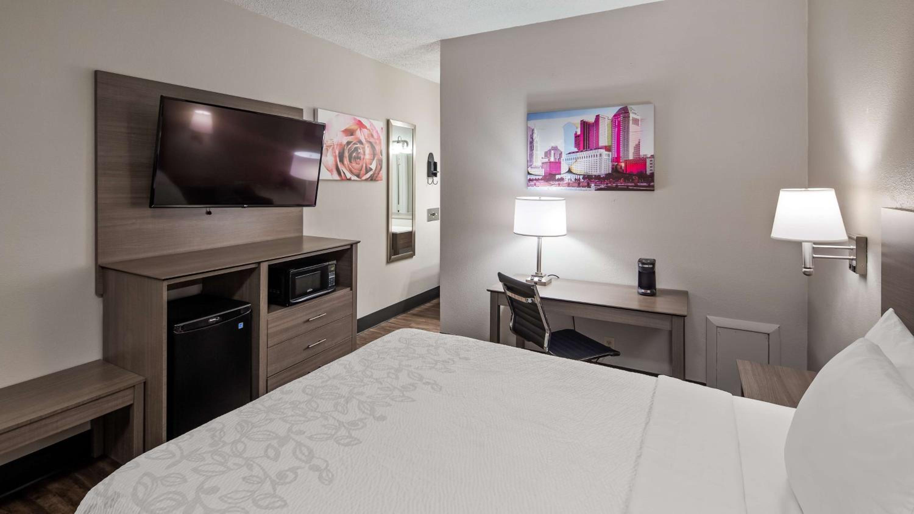 Queen Room - Photo 2