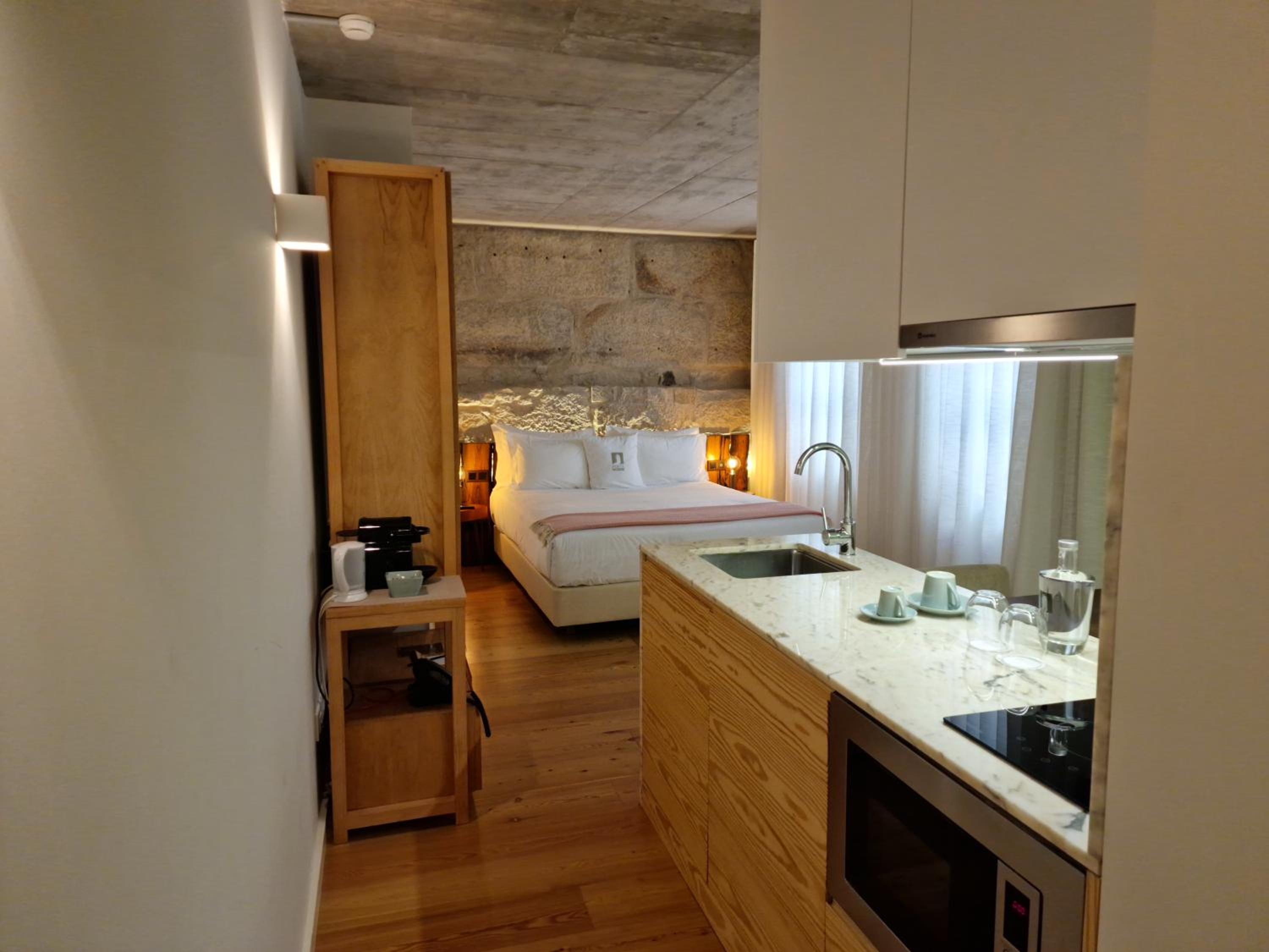 Studio Apartment - Photo 13