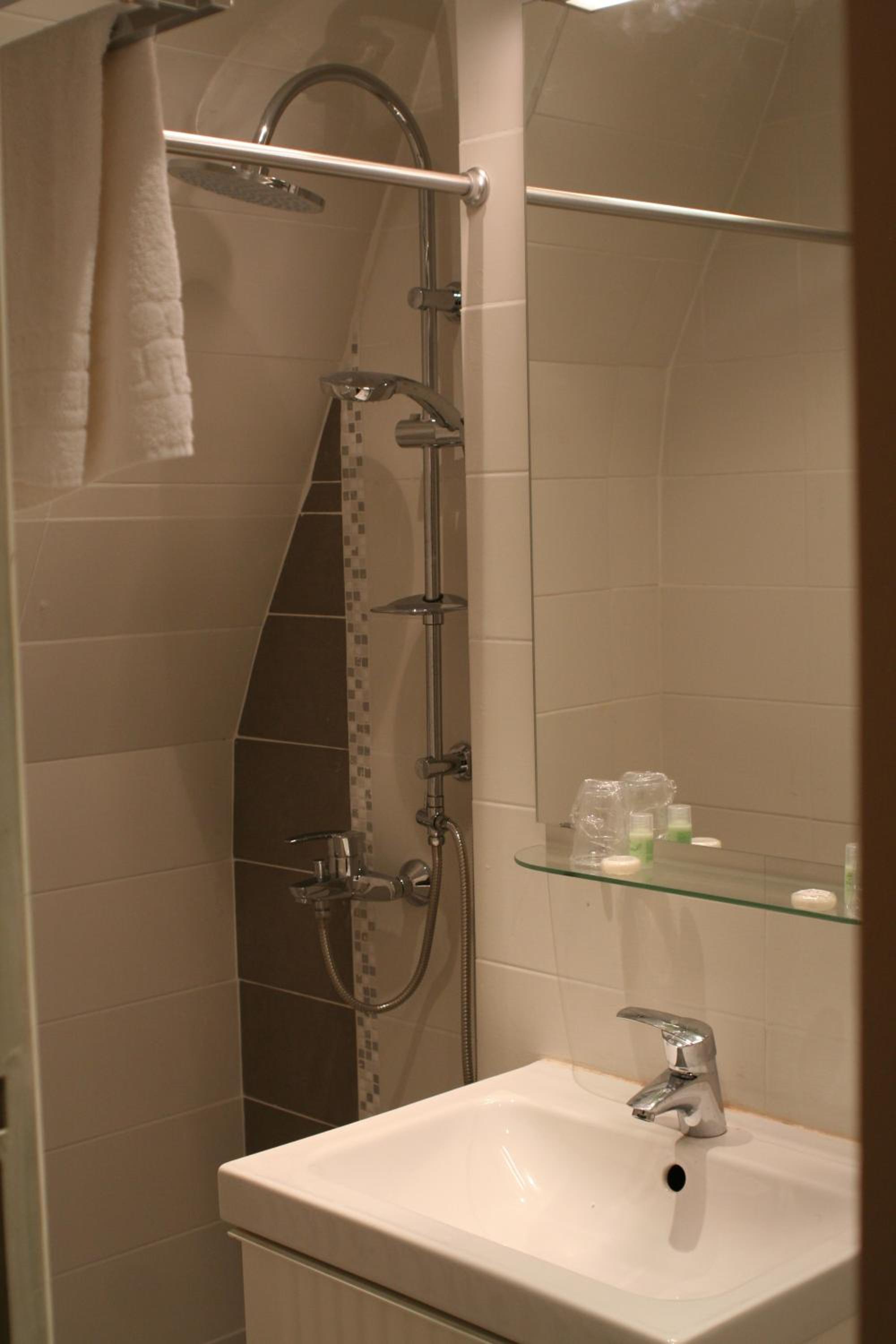 Classic Double Room - Photo 2