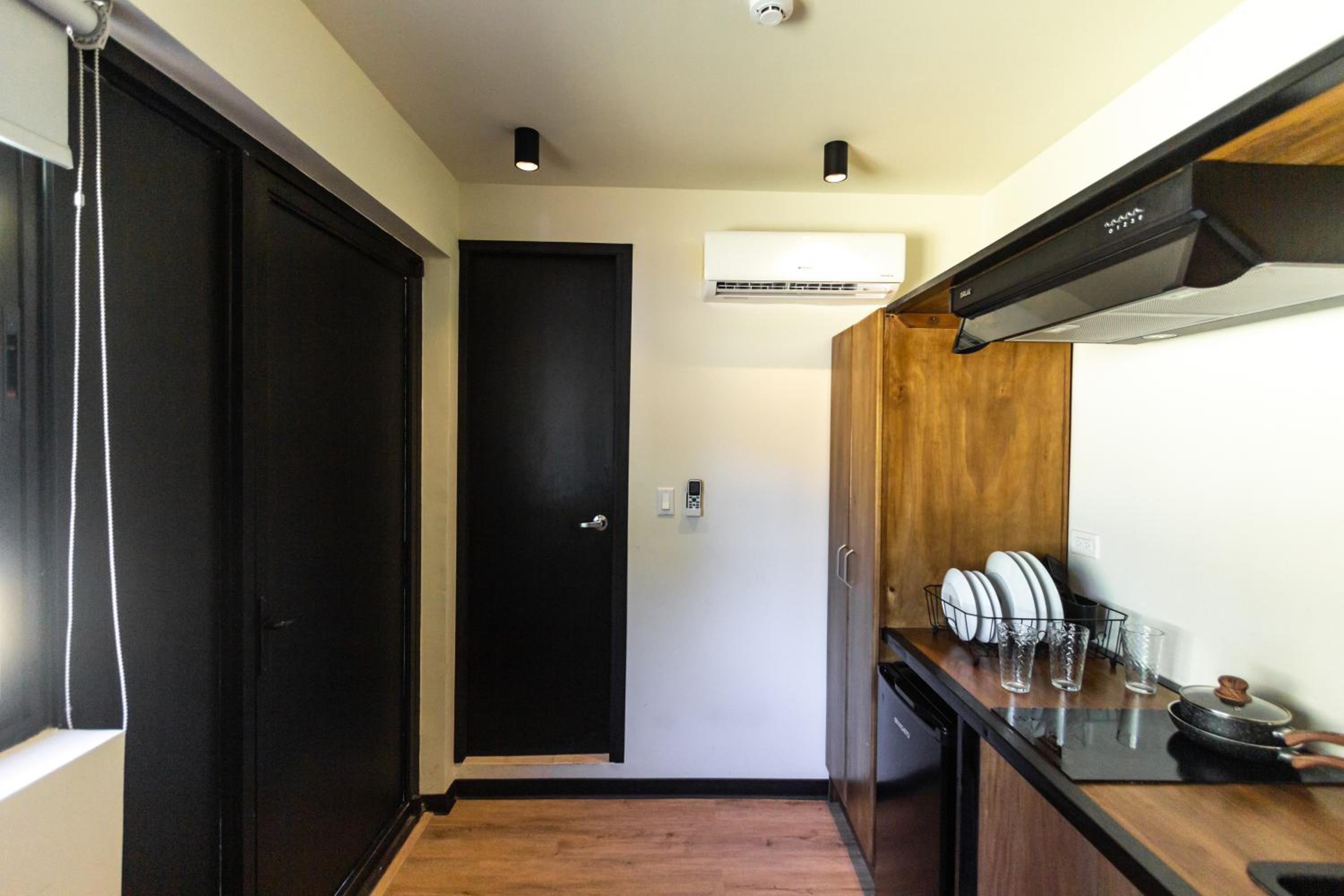 Studio Apartment photo 2