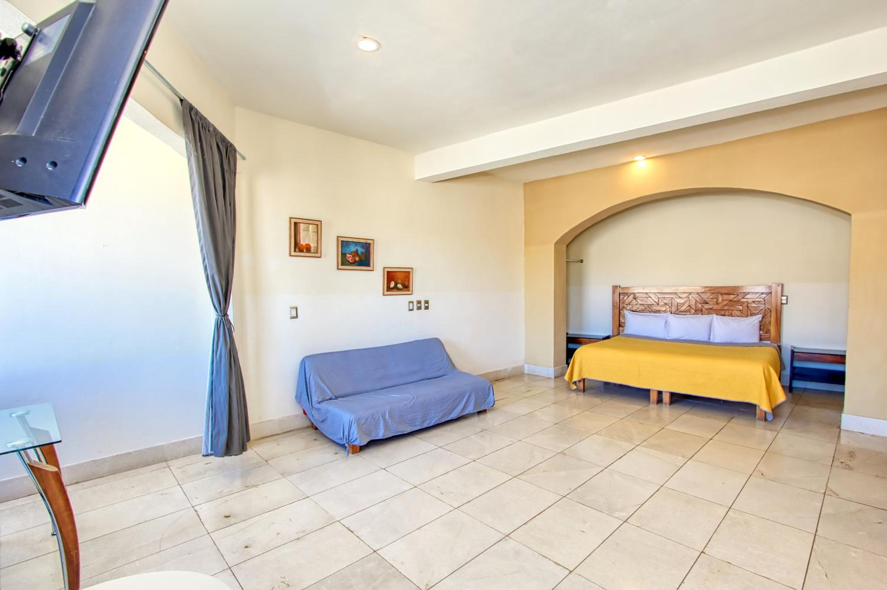 Apartment - Photo 12