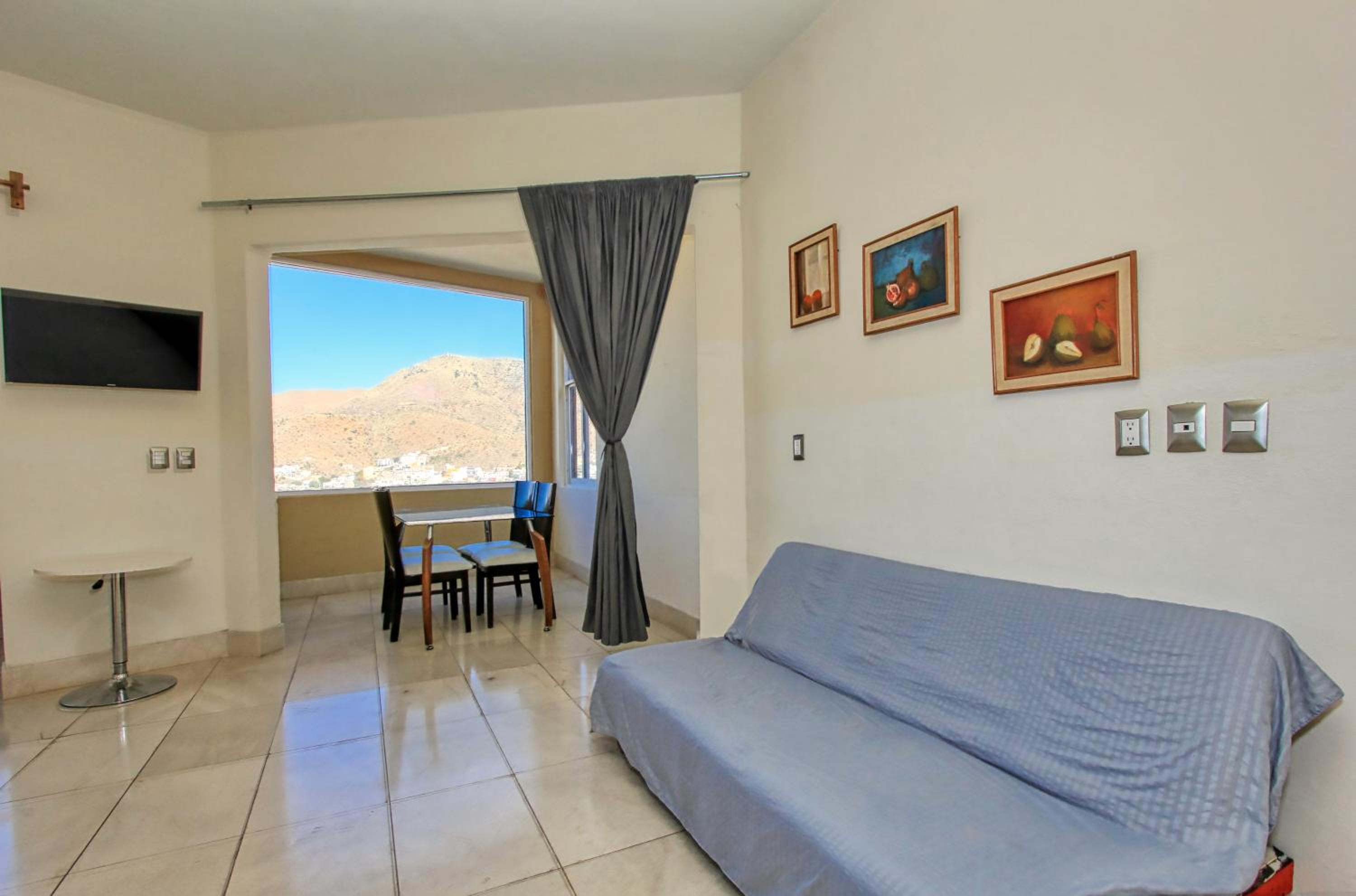 Apartment - Photo 4