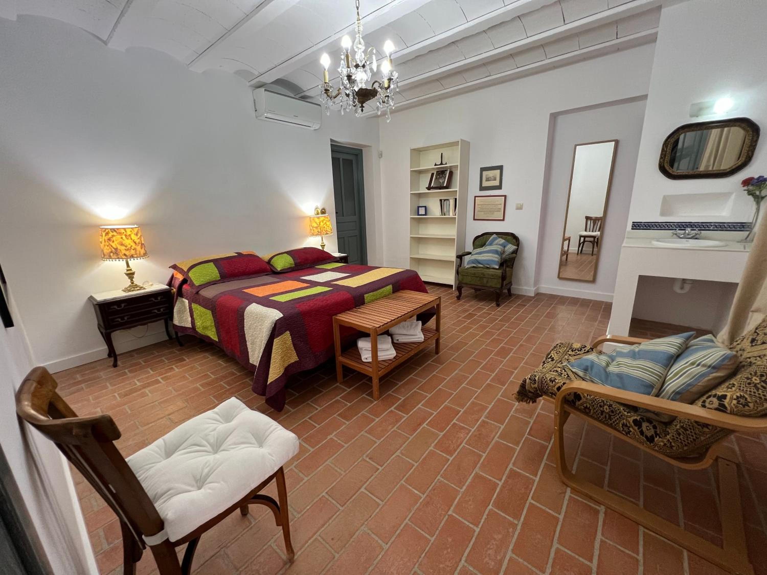Casa de cuatro habitaciones