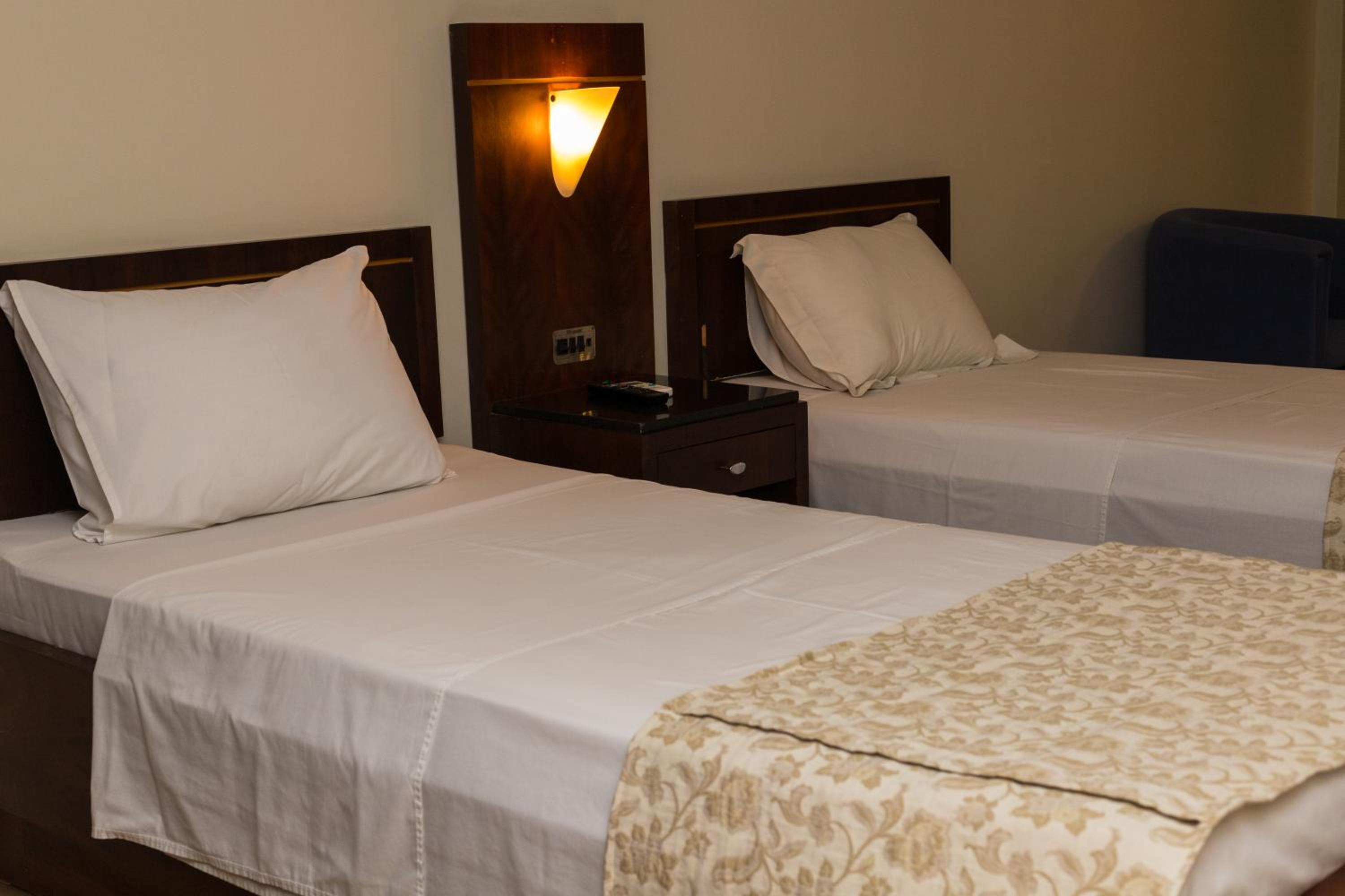 Double Room - Disability Access photo 1