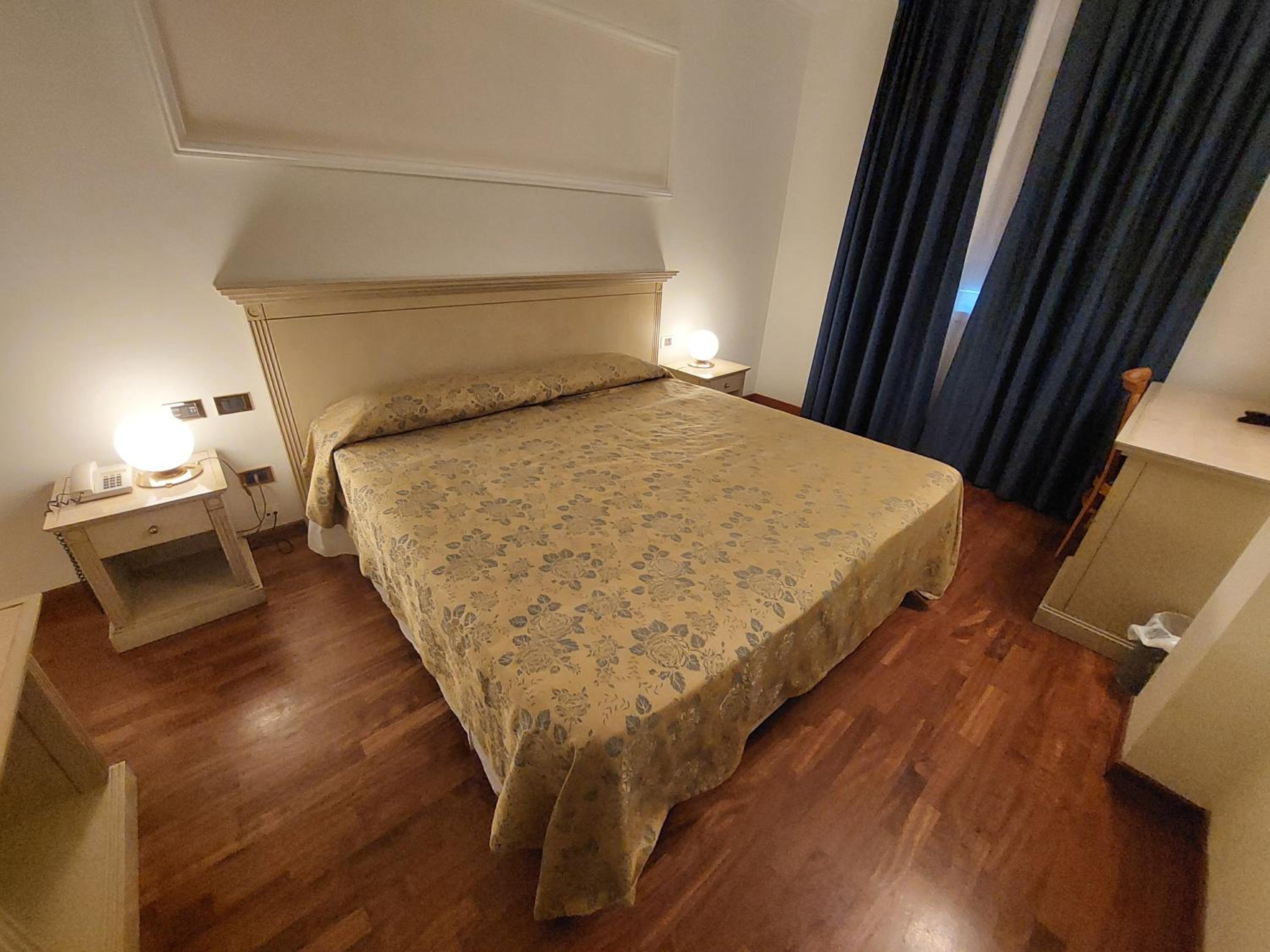 Deluxe Room photo 2