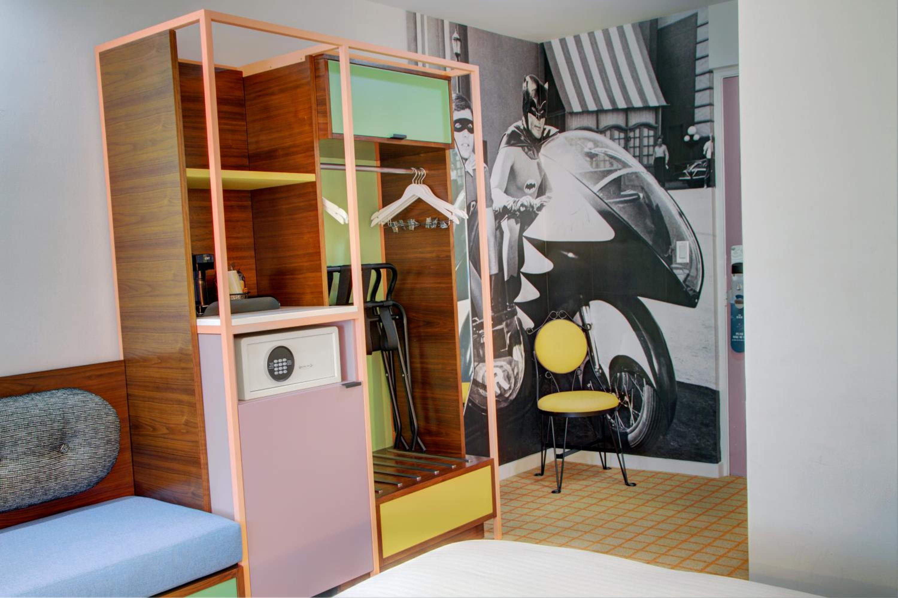 Queen Room with Two Queen Beds and Roll-In Shower - Disability Access/Non-Smoking