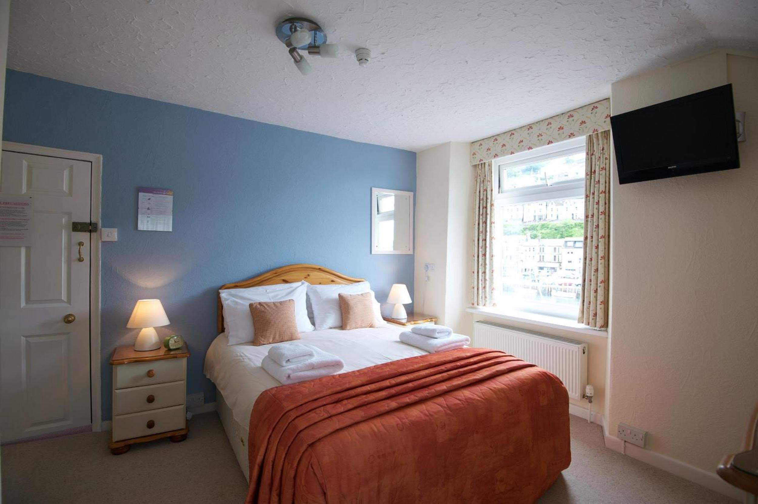 Standard King Room with Harbor View - Lansallos photo 1