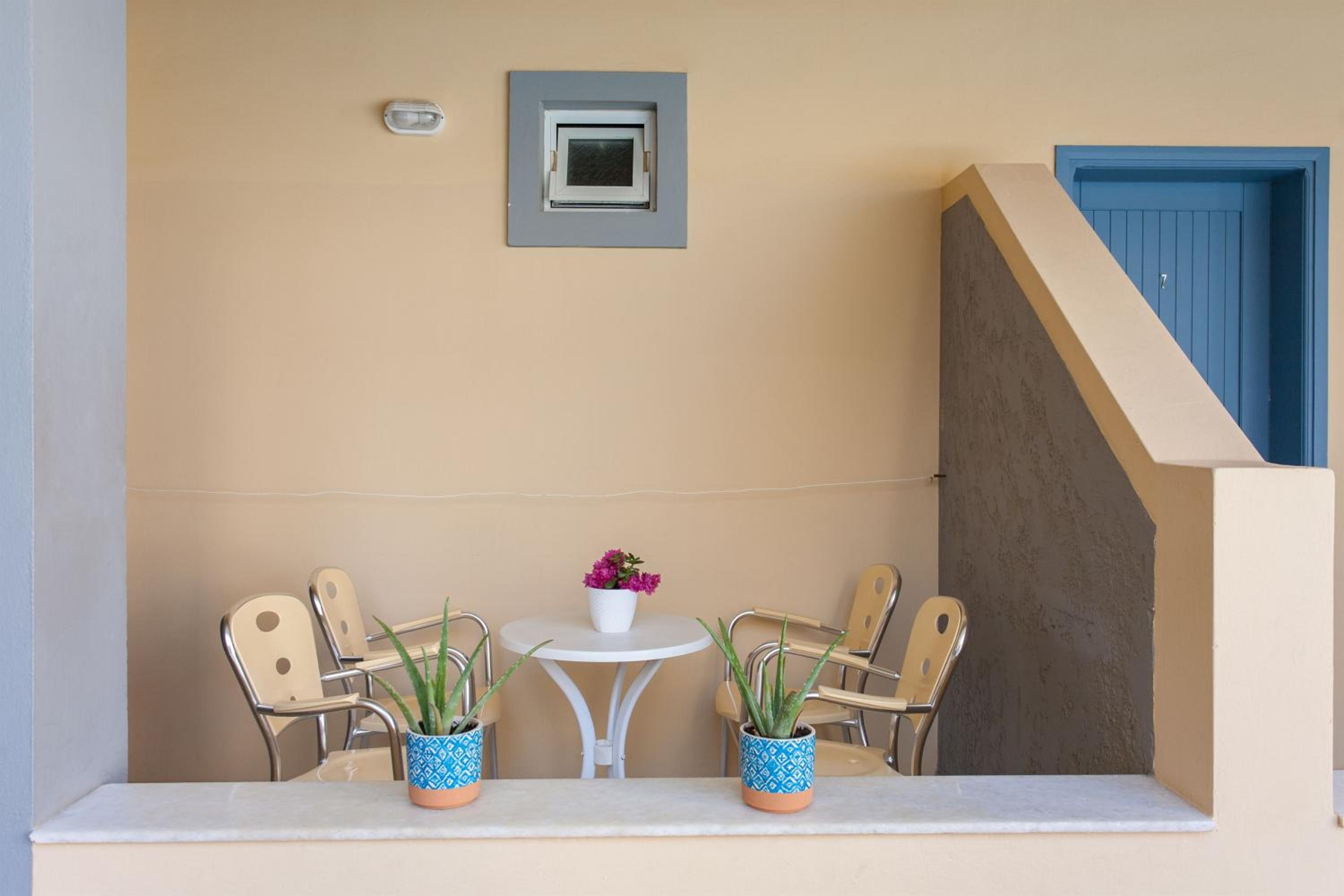 Superior Two Bedroom Apartment with Pool View - Ground Floor photo 2