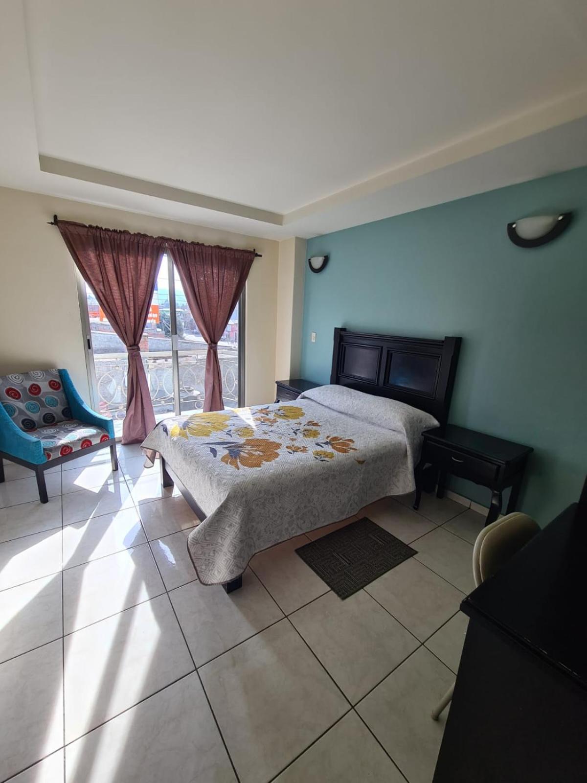 Double Room - Photo 6