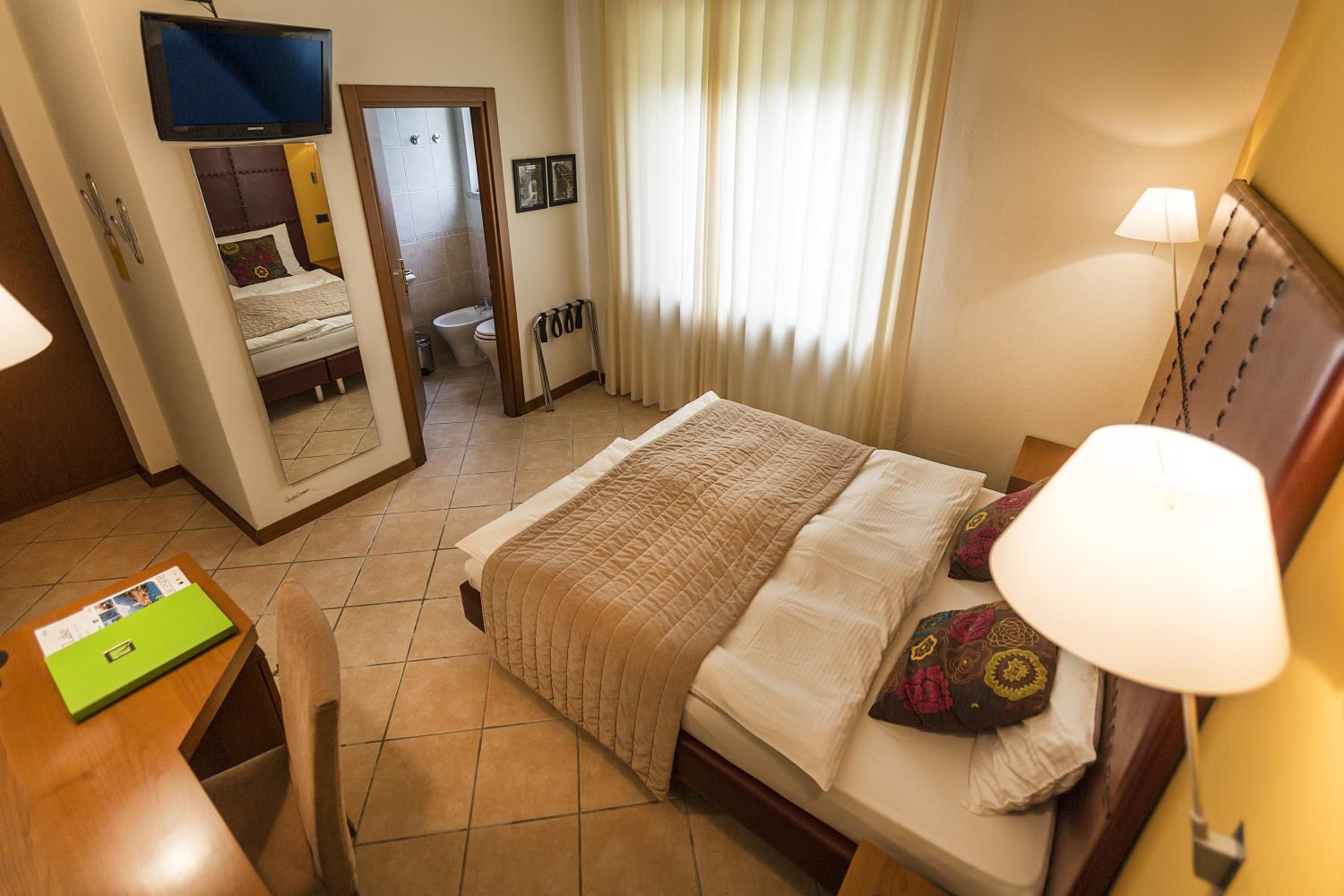 Double Room - Ground Floor photo 1