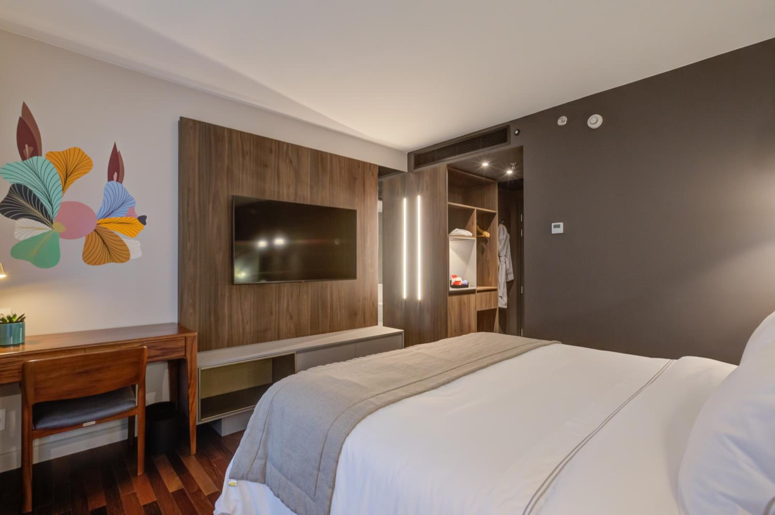 Available room