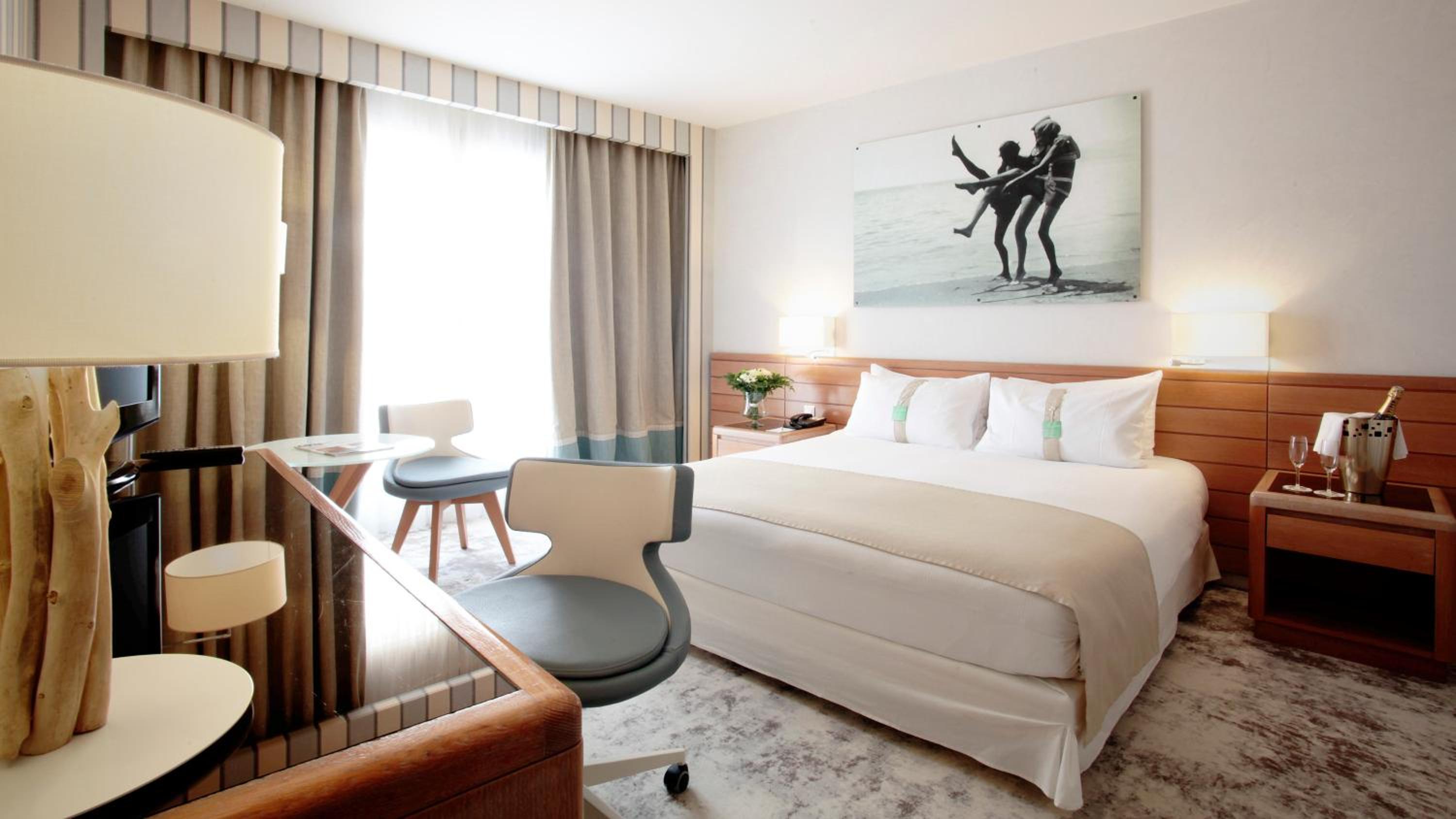 Standard Double Room with Balcony - Photo 26